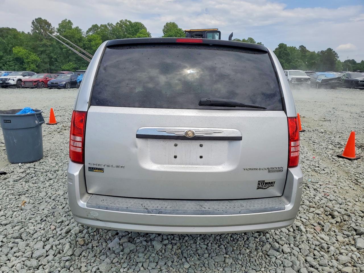 2009 Chrysler Town & Country Lx Gray vin: 2A8HR44E69R526800