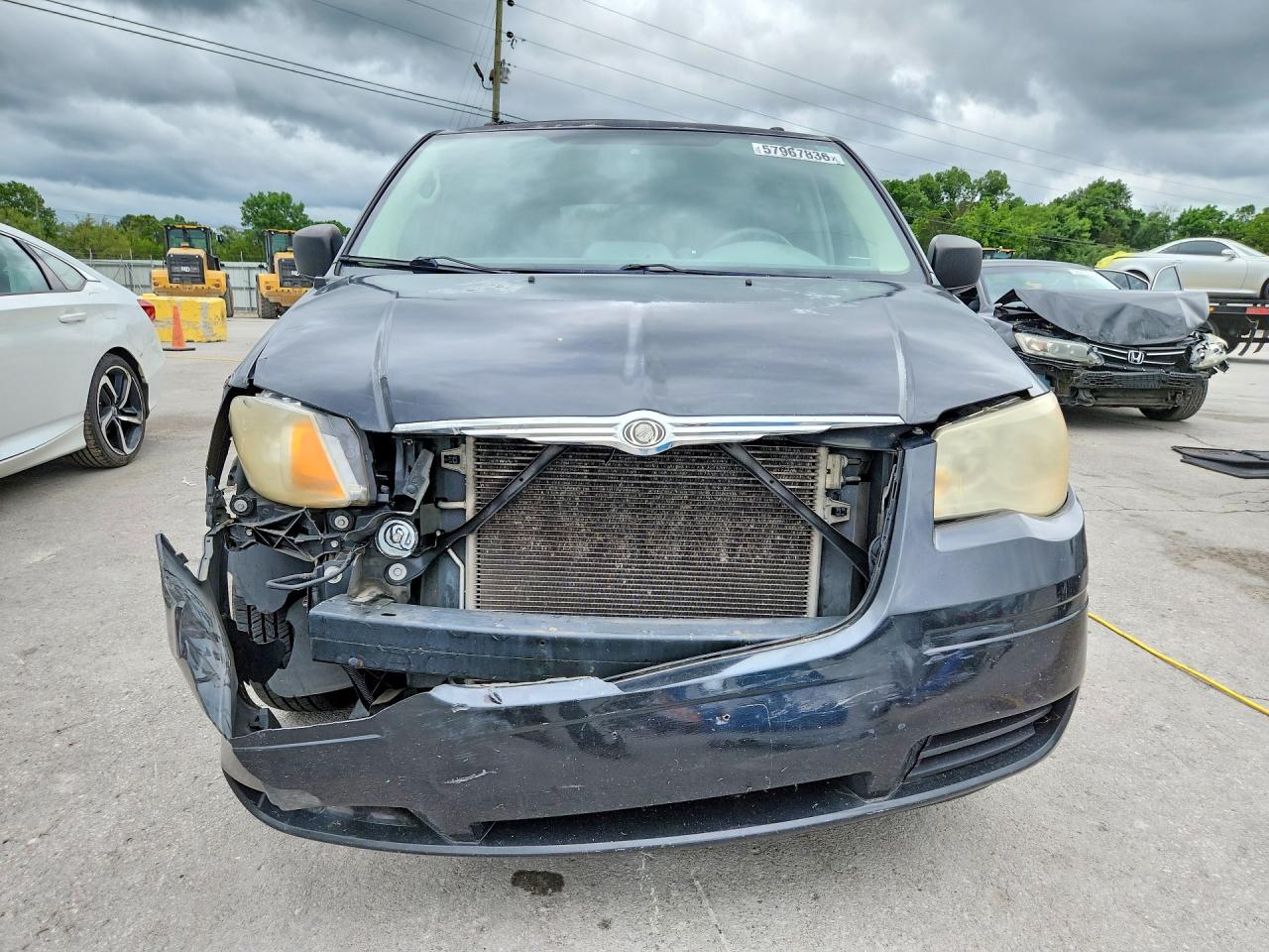 2009 Chrysler Town & Country Lx Black vin: 2A8HR44E69R540079