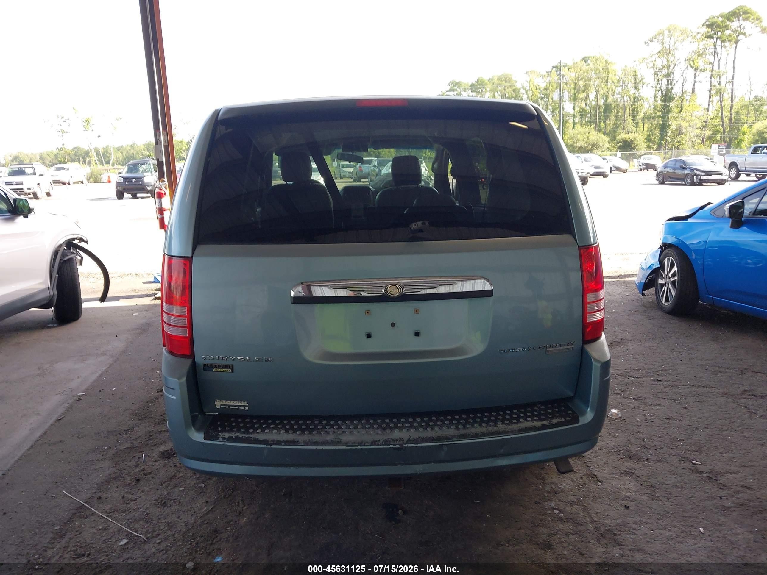 2009 Chrysler Town & Country Lx Синий vin: 2A8HR44E79R611032