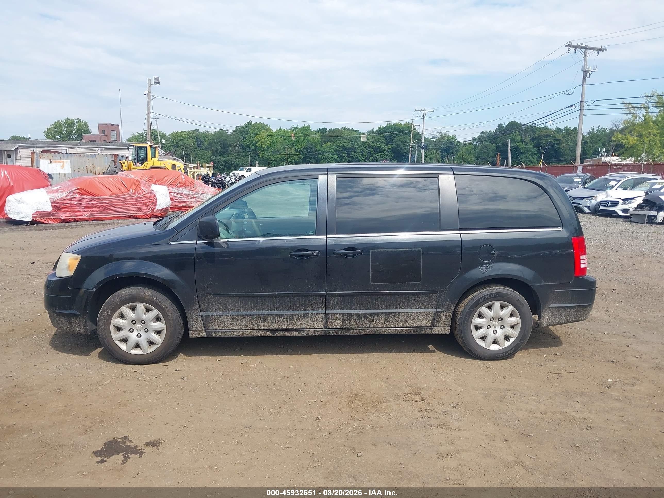 2009 Chrysler Town & Country Lx Black vin: 2A8HR44E89R606910