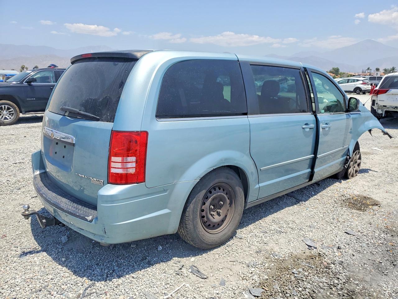 2009 Chrysler Town & Country Lx Turquoise vin: 2A8HR44E89R652558