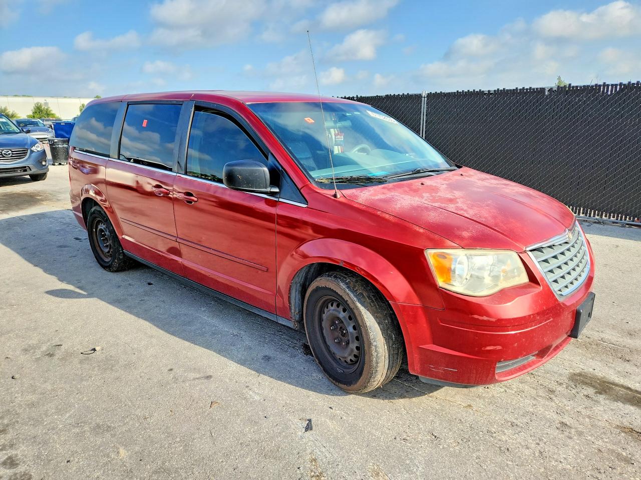 2009 Chrysler Town & Country Lx Red vin: 2A8HR44E99R657865