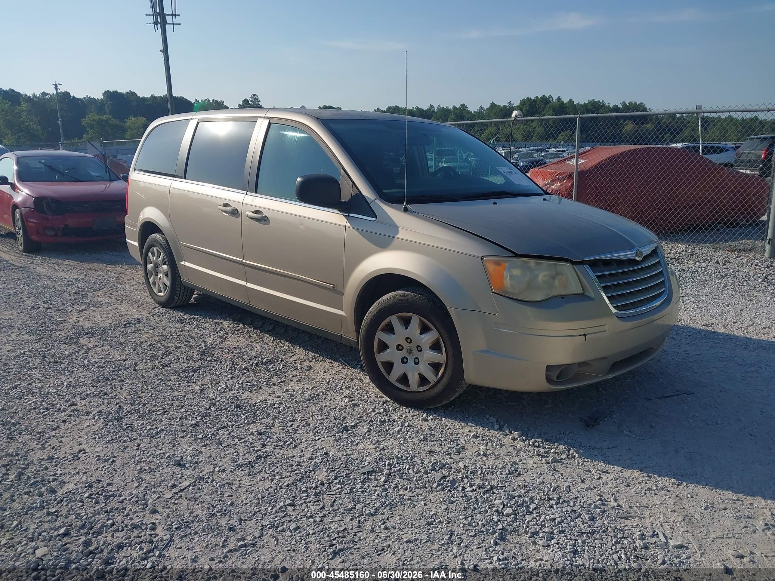 2009 Chrysler Town & Country Lx Beige vin: 2A8HR44EX9R526556