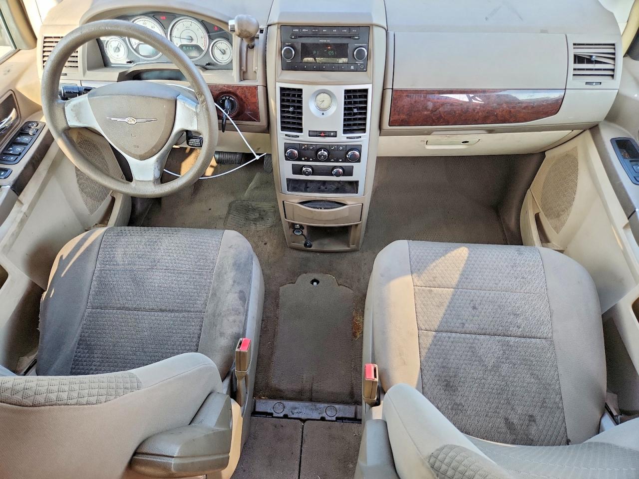 2009 Chrysler Town & Country Lx Black vin: 2A8HR44EX9R652903