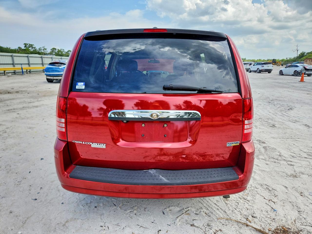 2008 Chrysler Town & Country Lx Burgundy vin: 2A8HR44H08R637478