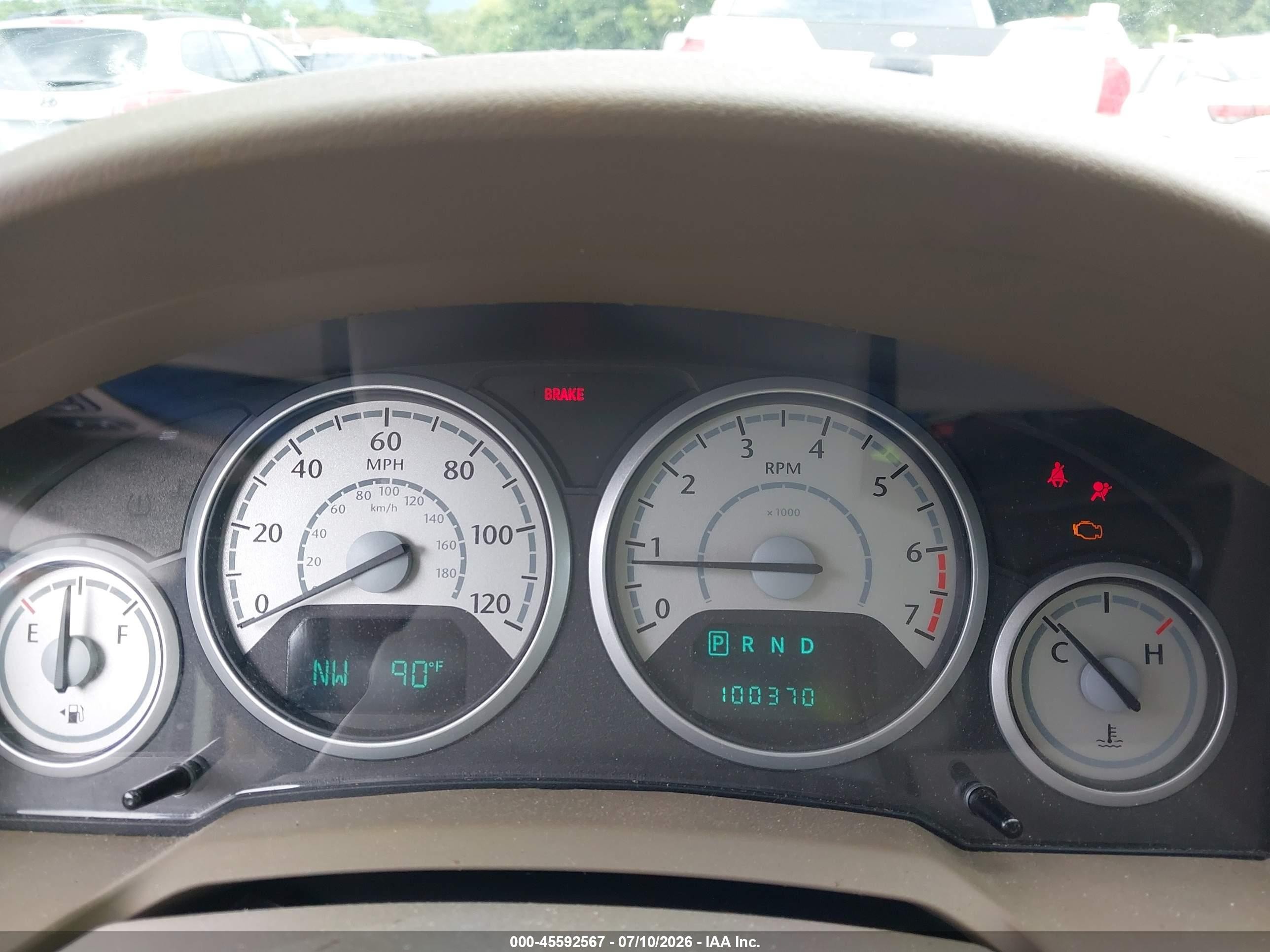 2008 Chrysler Town & Country Lx White vin: 2A8HR44H08R687121