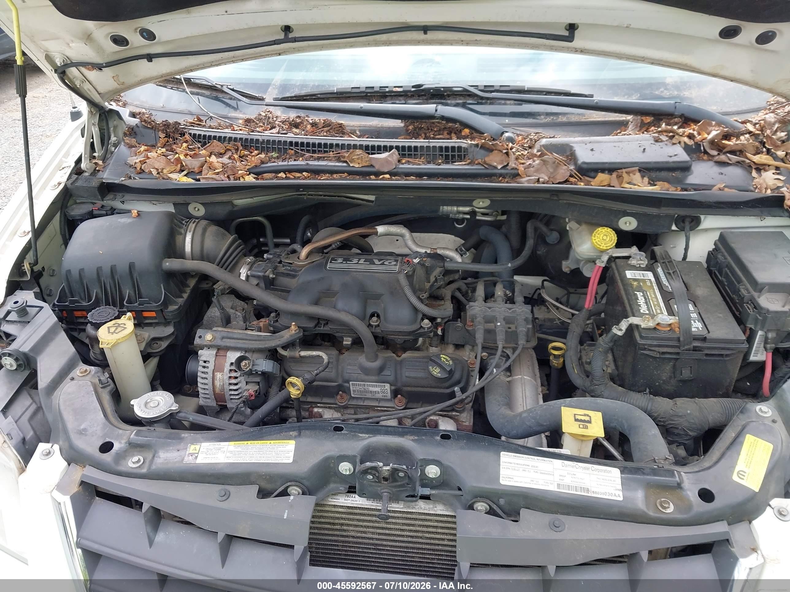 2008 Chrysler Town & Country Lx White vin: 2A8HR44H08R687121