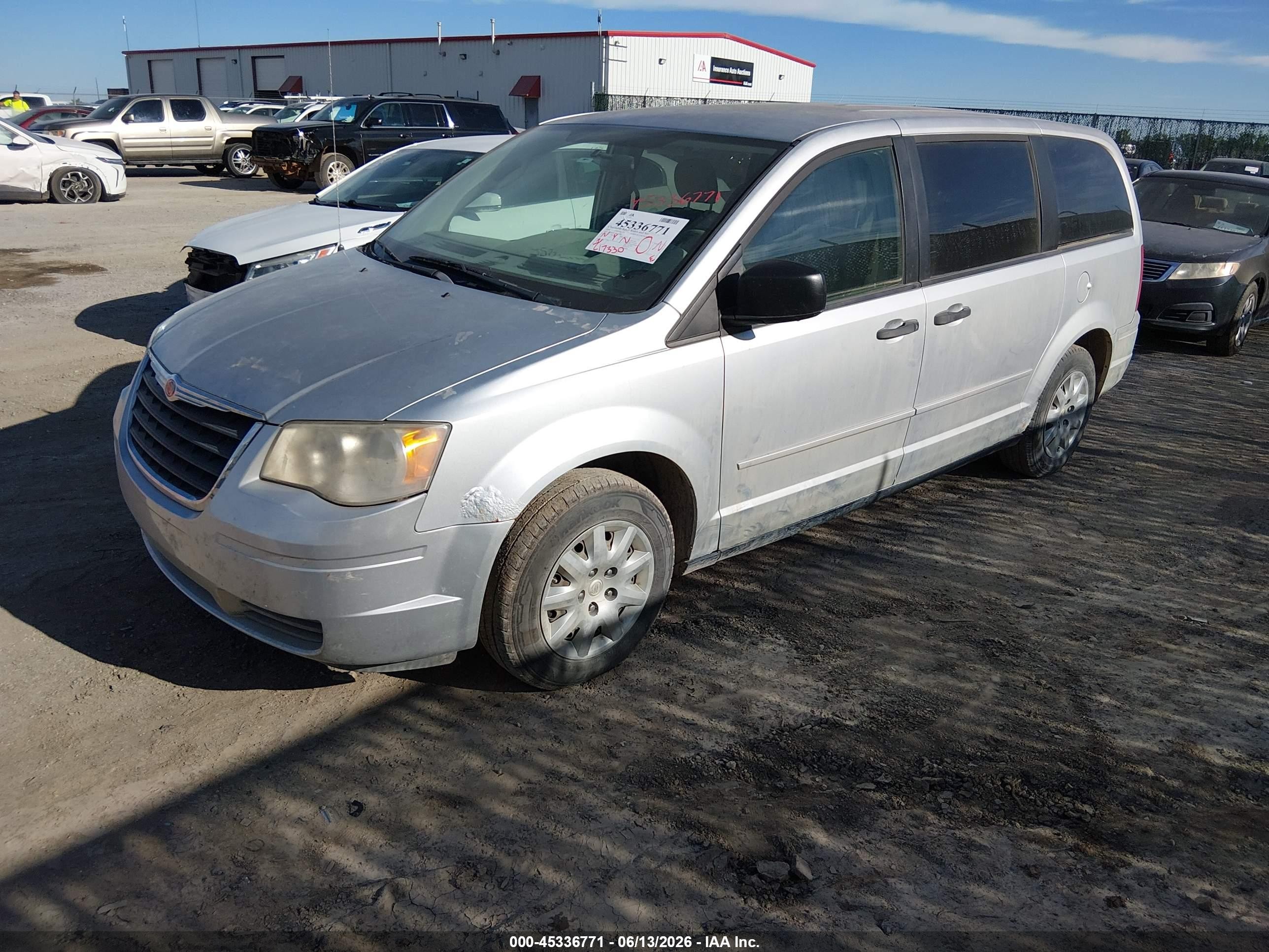 2008 Chrysler Town & Country Lx Silver vin: 2A8HR44H78R674964