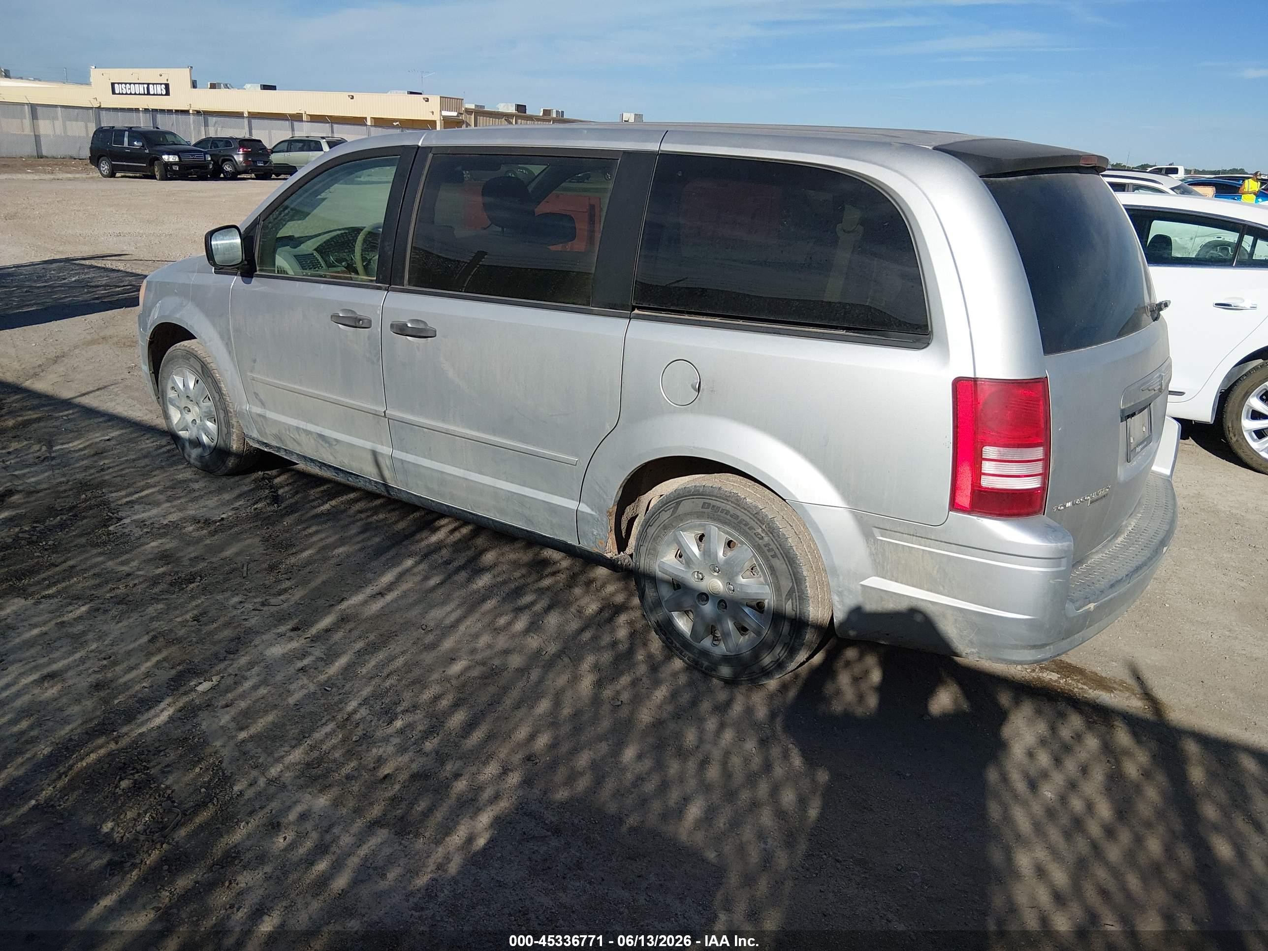 2008 Chrysler Town & Country Lx Silver vin: 2A8HR44H78R674964