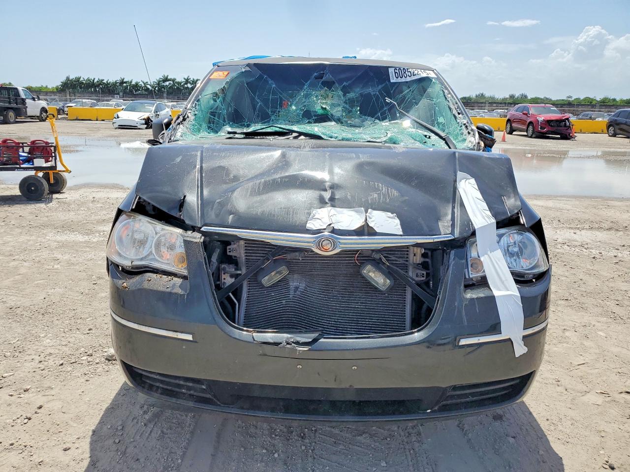 2008 Chrysler Town & Country Lx Black vin: 2A8HR44H98R634336
