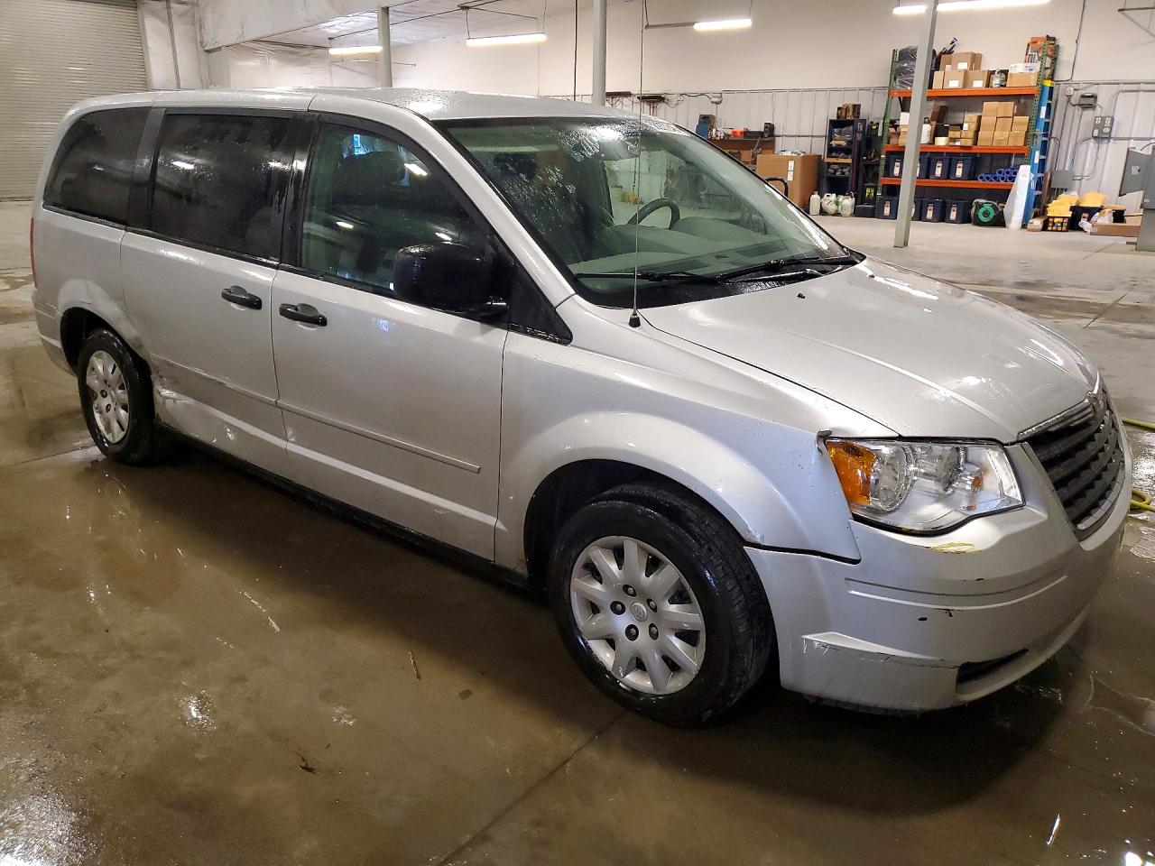 2008 Chrysler Town & Country Lx Серебряный vin: 2A8HR44H98R748868