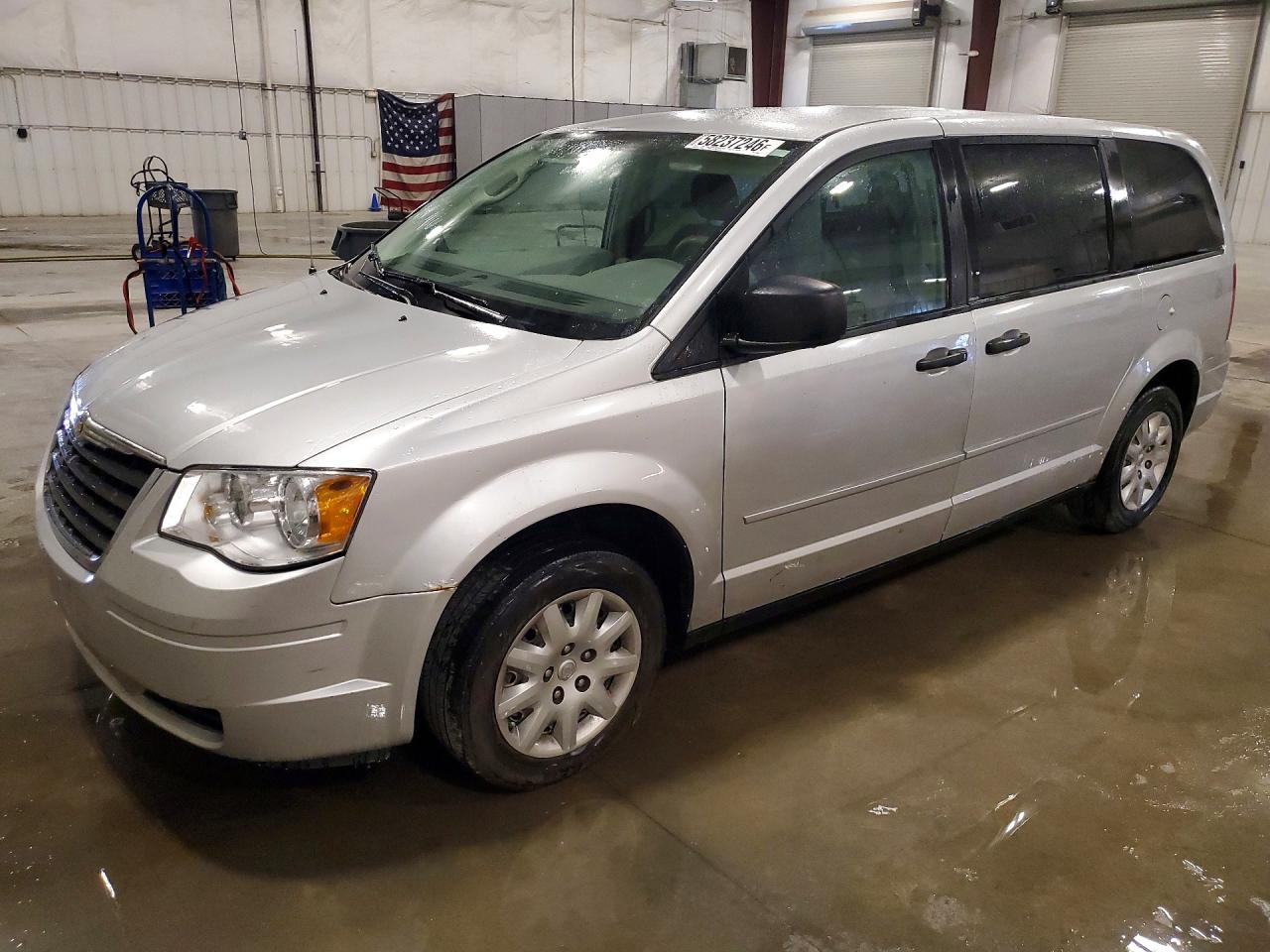 2008 Chrysler Town & Country Lx Серебряный vin: 2A8HR44H98R748868