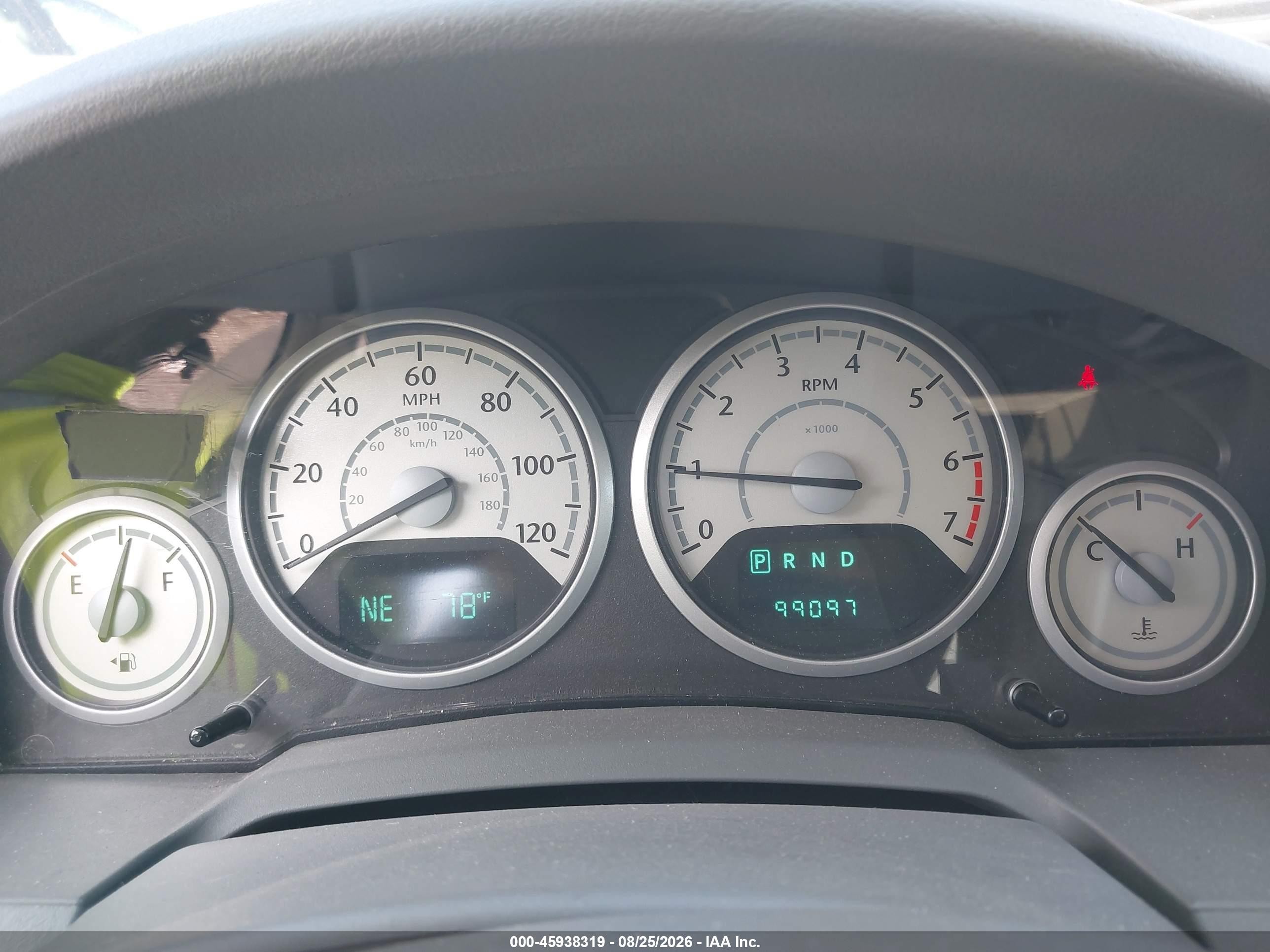 2008 Chrysler Town & Country Lx Silver vin: 2A8HR44H98R768845