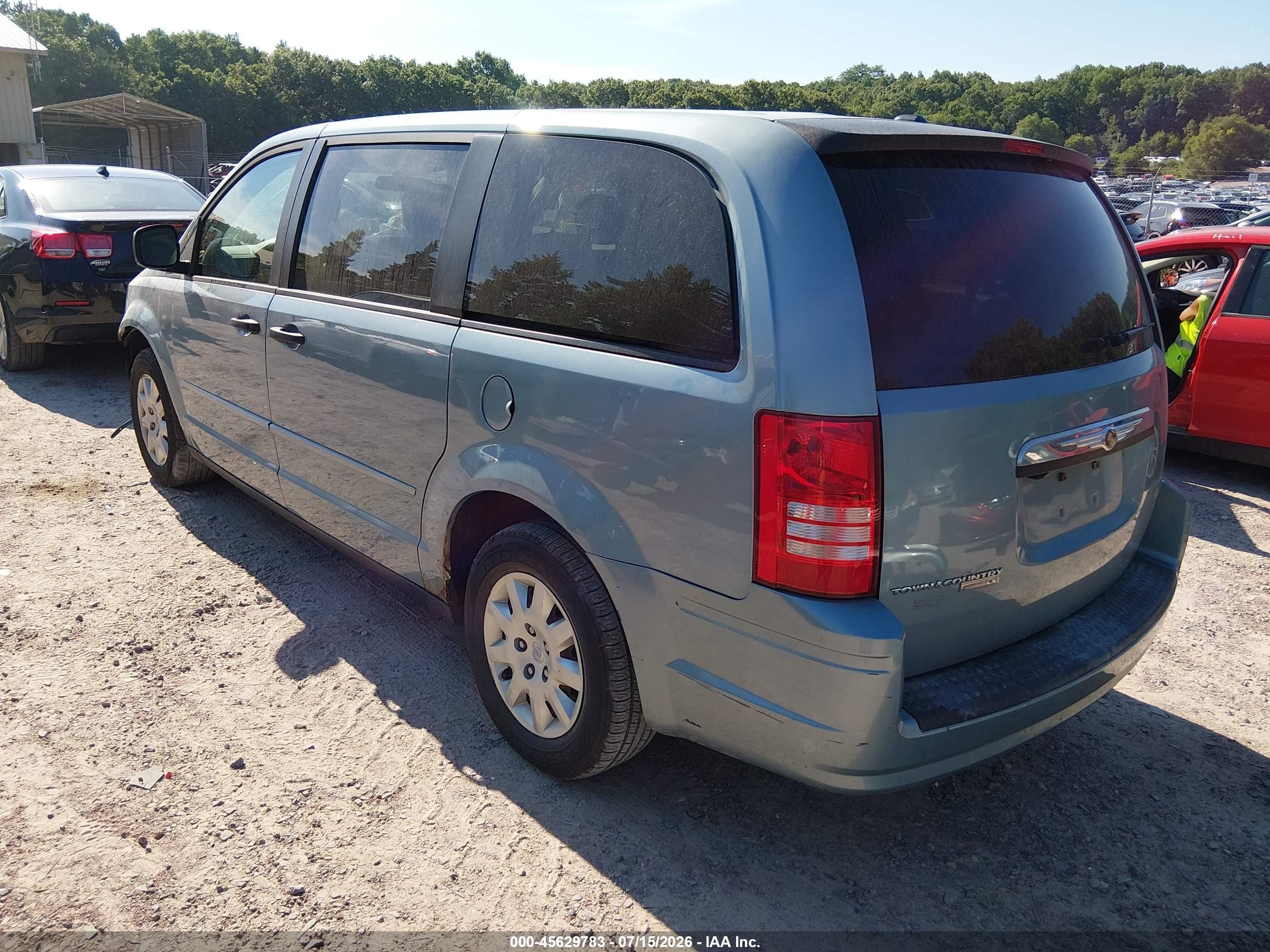 2008 Chrysler Town & Country Lx Silver vin: 2A8HR44HX8R773049