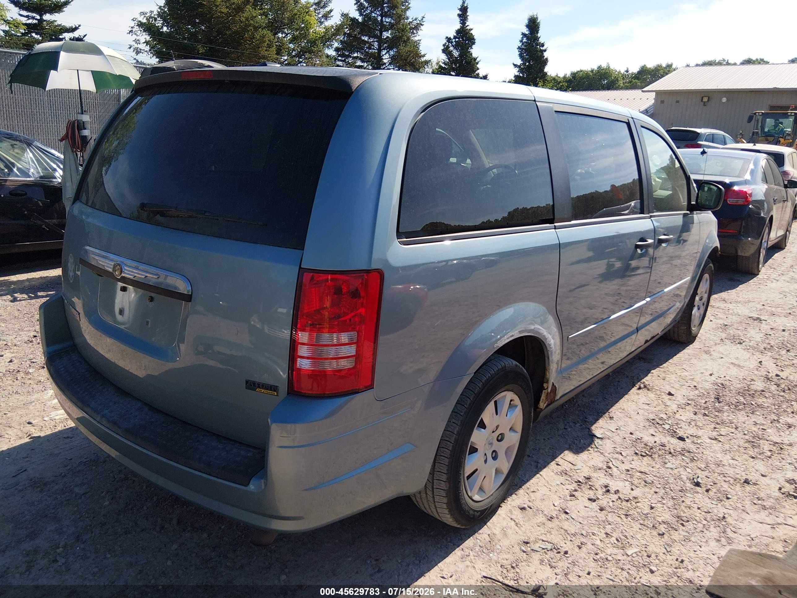 2008 Chrysler Town & Country Lx Silver vin: 2A8HR44HX8R773049