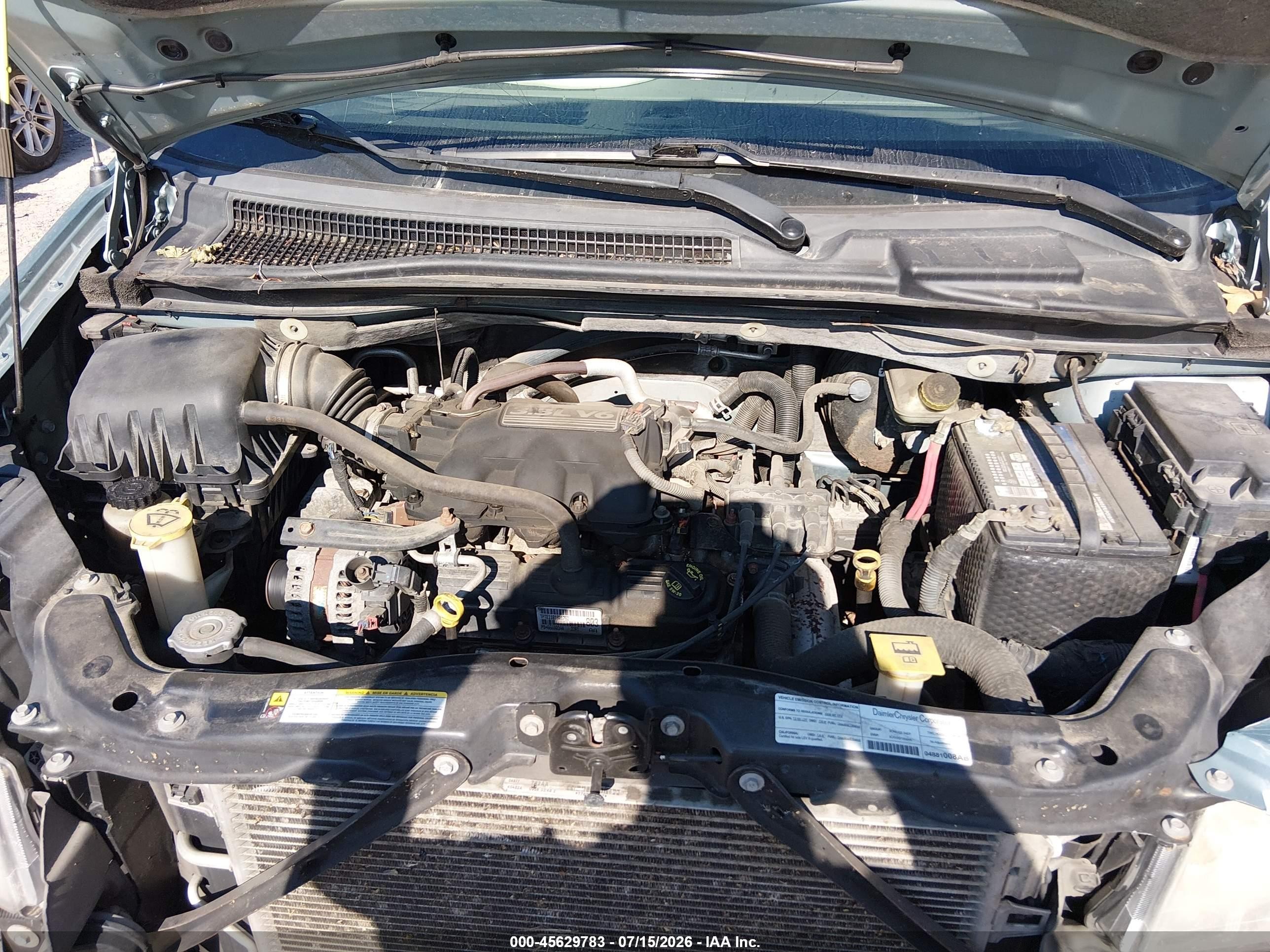 2008 Chrysler Town & Country Lx Silver vin: 2A8HR44HX8R773049