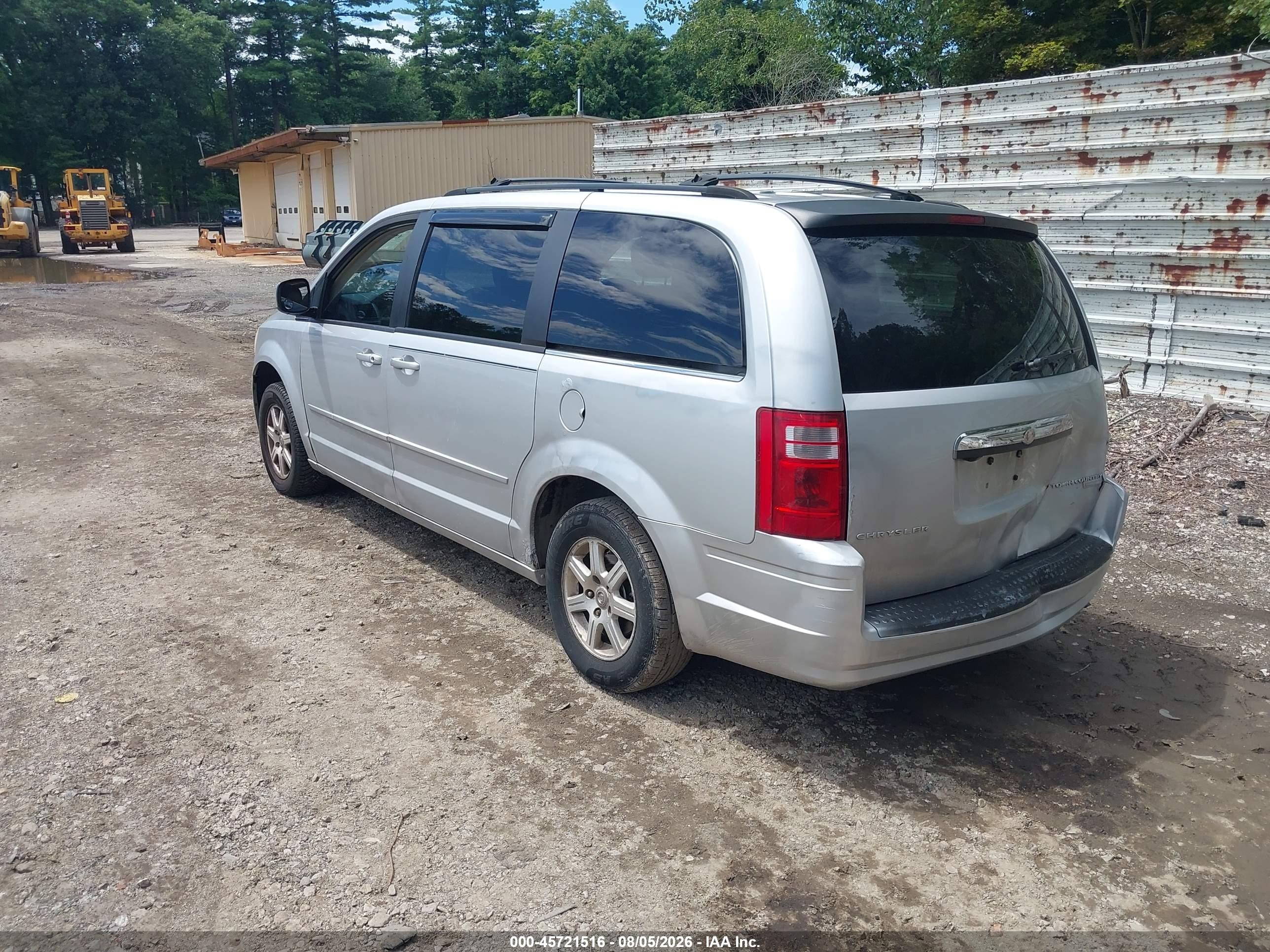 2009 Chrysler Town & Country Touring Silver vin: 2A8HR54109R522423