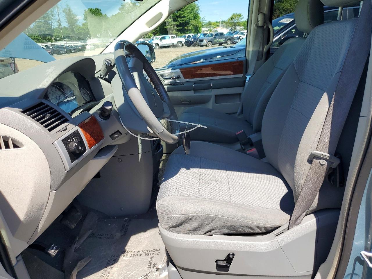 2009 Chrysler Town & Country Touring Blue vin: 2A8HR54109R527900