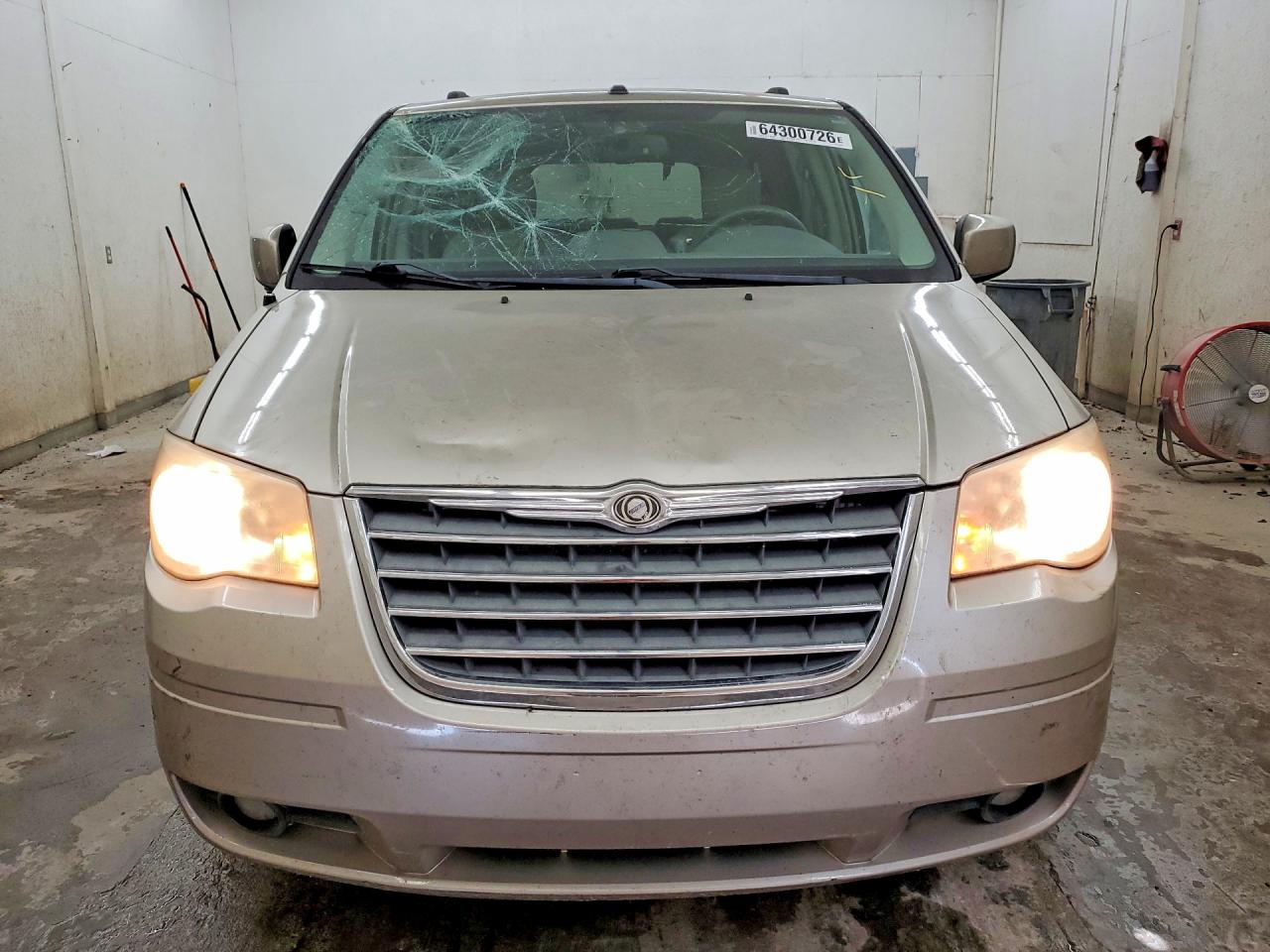 2009 Chrysler Town & Country Touring Gold vin: 2A8HR54109R635160