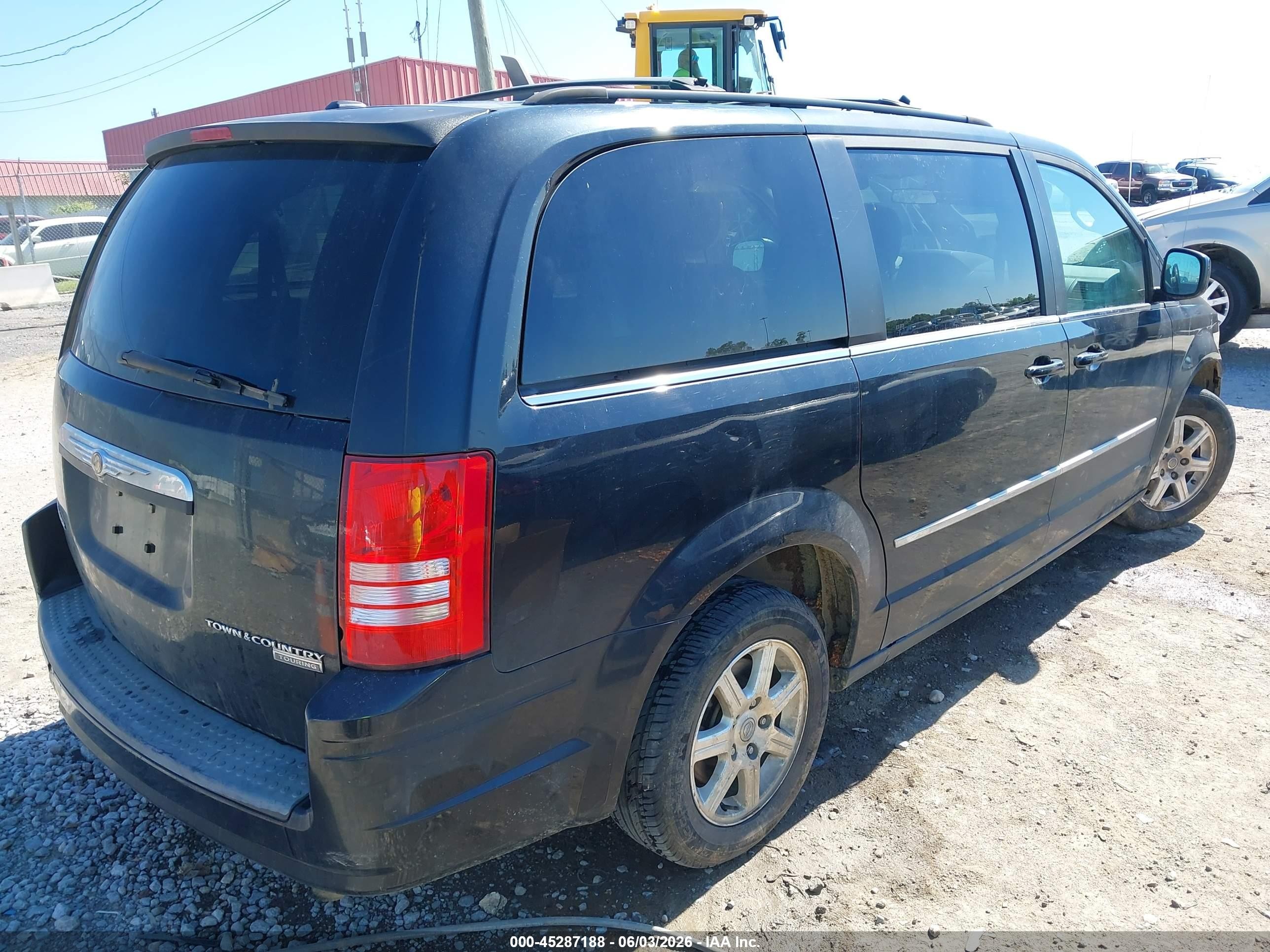 2009 Chrysler Town & Country Touring Black vin: 2A8HR54119R549159
