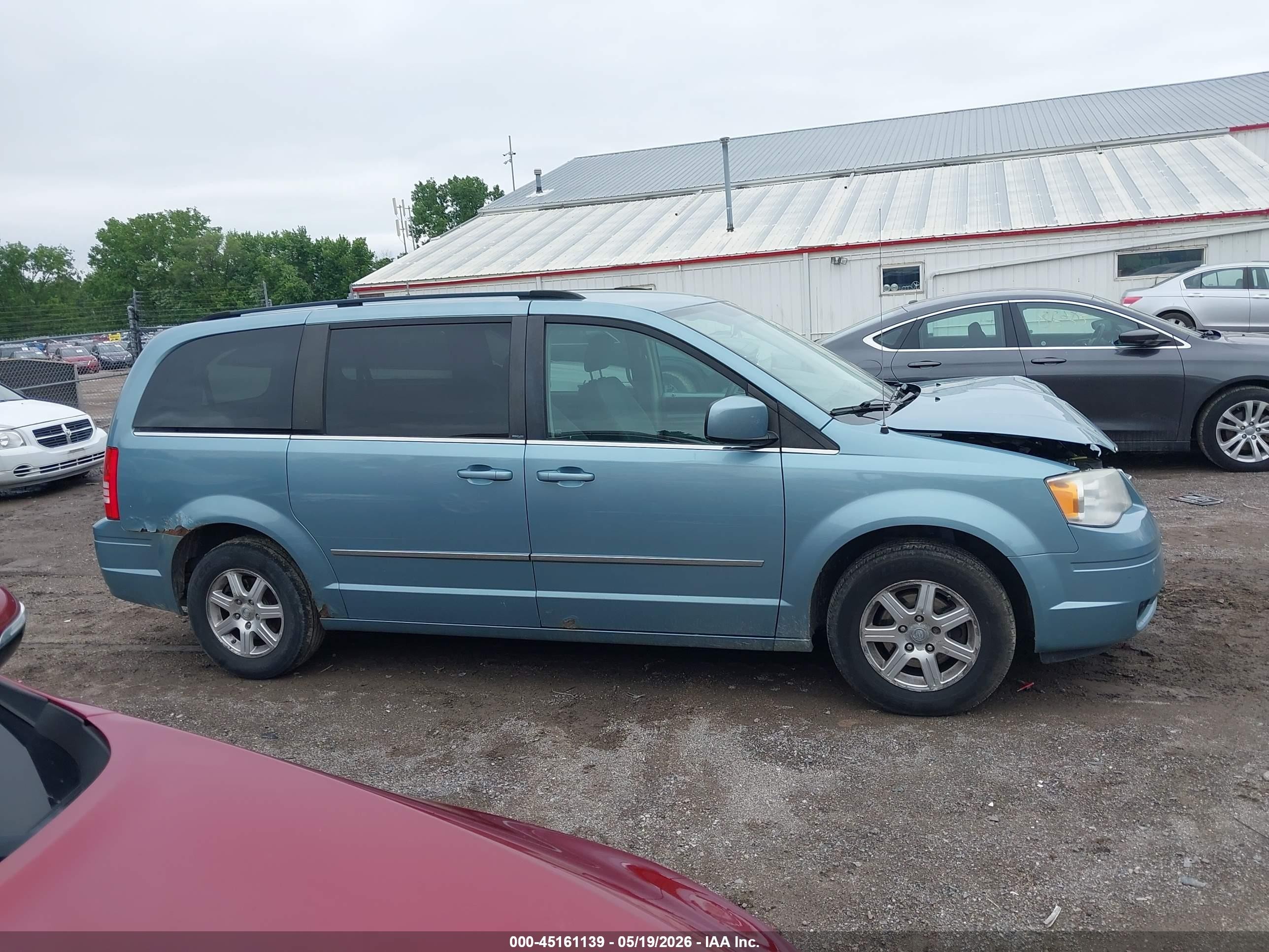 2009 Chrysler Town & Country Touring Light Blue vin: 2A8HR54119R665557