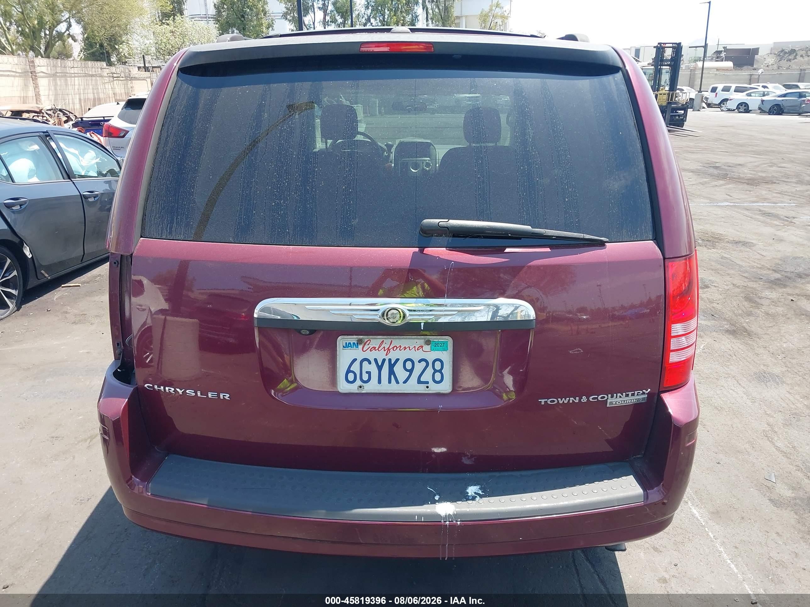 2009 Chrysler Town & Country Touring Burgundy vin: 2A8HR54129R522410