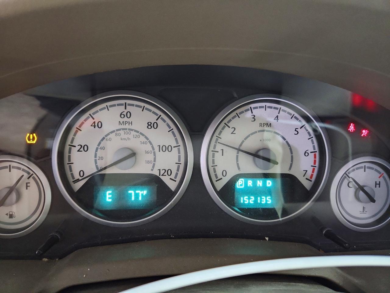 2009 Chrysler Town & Country Touring Tan vin: 2A8HR54139R562592