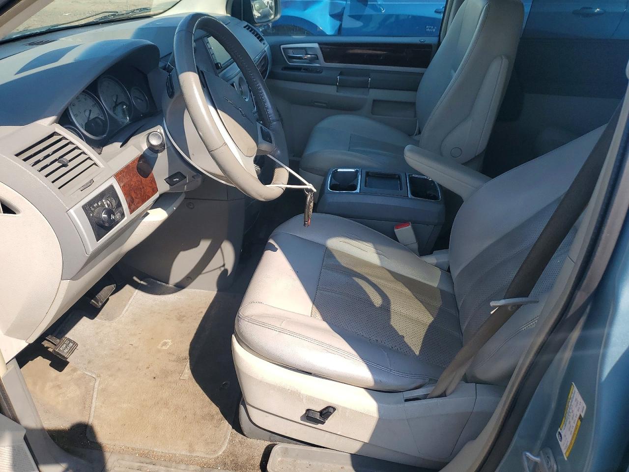 2009 Chrysler Town & Country Touring Синий vin: 2A8HR54139R626694