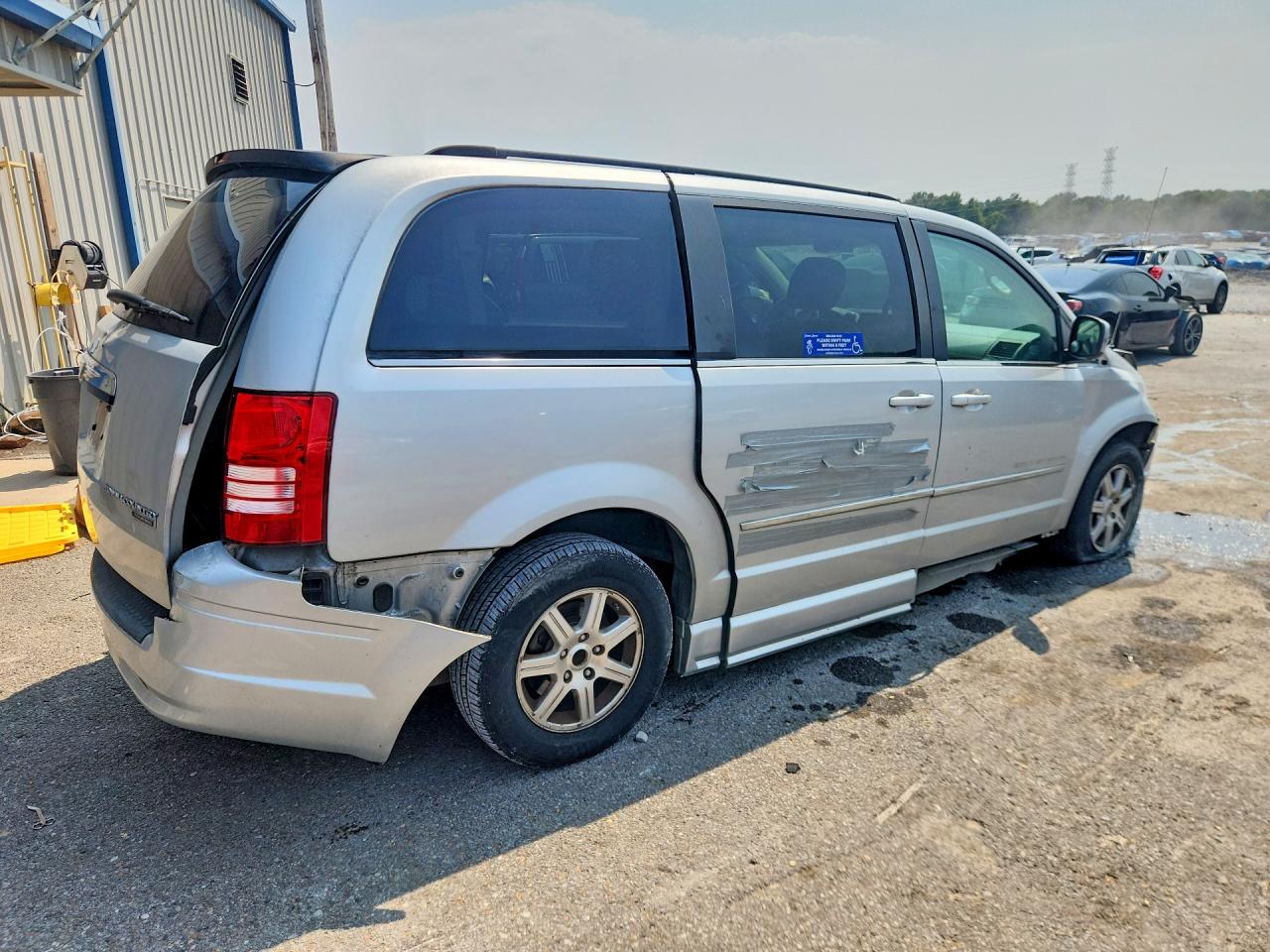 2009 Chrysler Town & Country Touring Серебряный vin: 2A8HR54149R508556