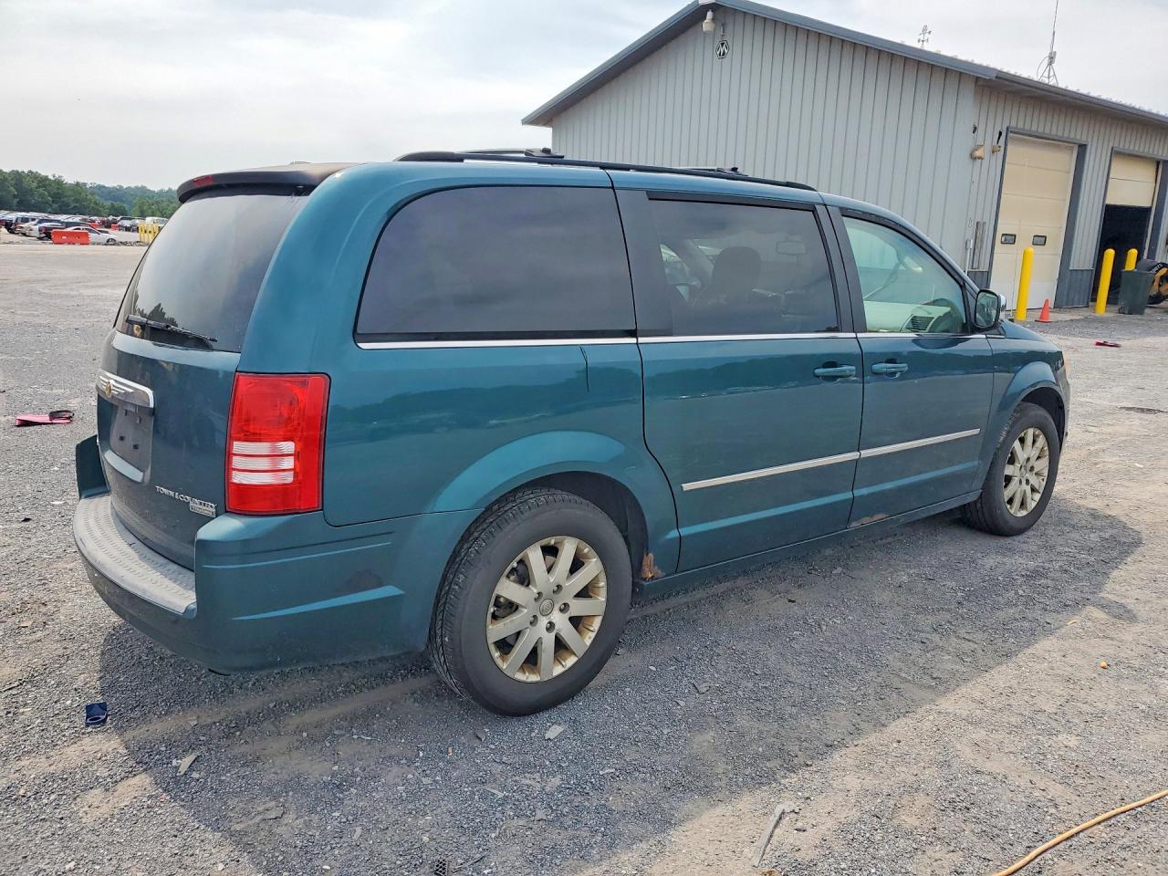 2009 Chrysler Town & Country Touring Бирюзовый vin: 2A8HR54169R539582