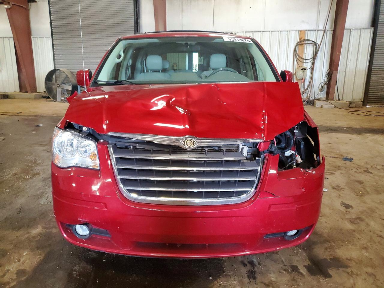 2009 Chrysler Town & Country Touring Burgundy vin: 2A8HR54169R635681