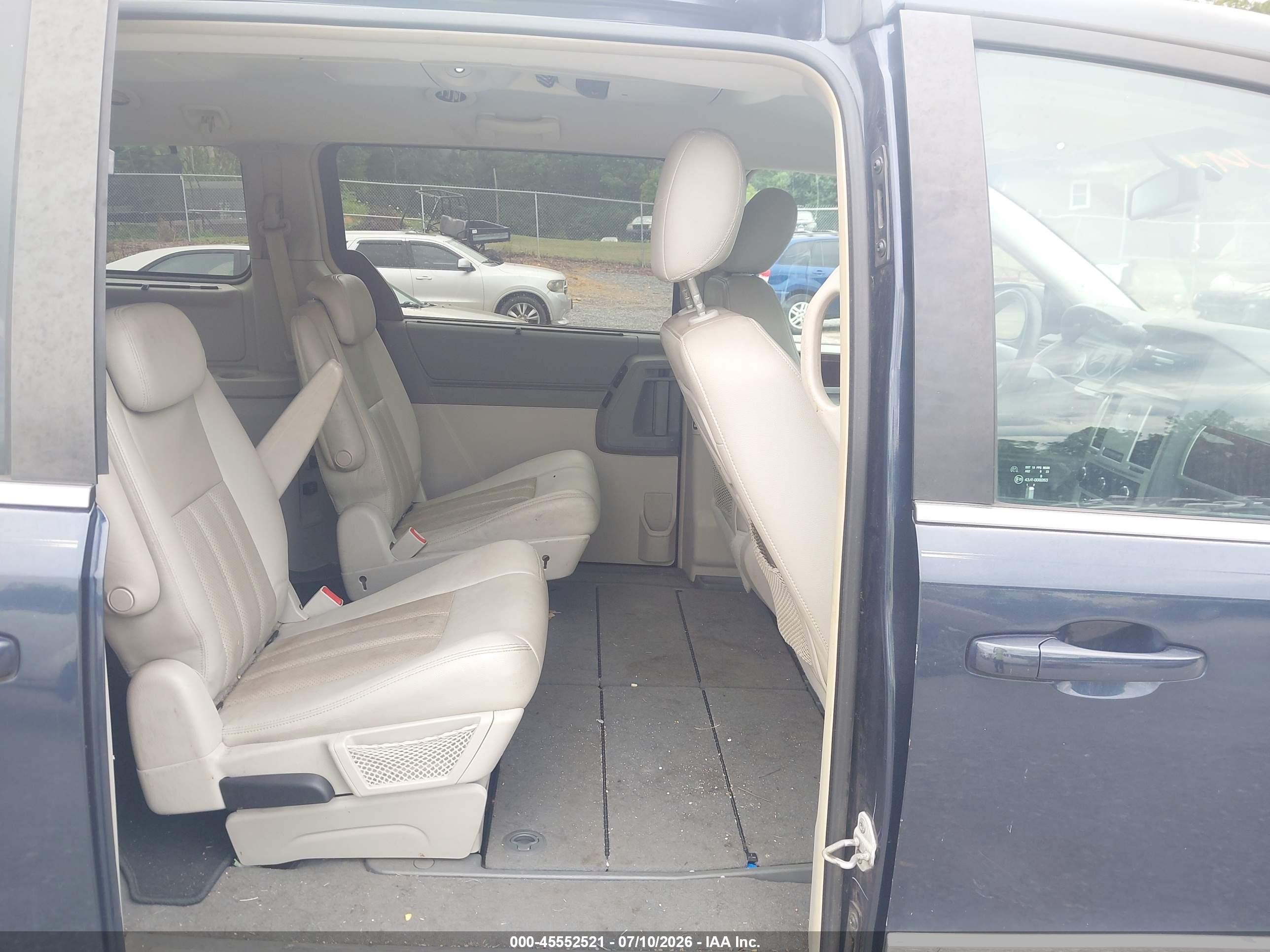 2009 Chrysler Town & Country Touring Blue vin: 2A8HR54169R676943