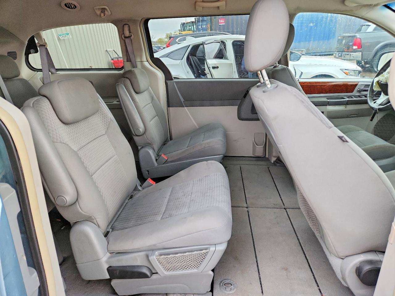 2009 Chrysler Town & Country Touring Turquoise vin: 2A8HR54179R540076