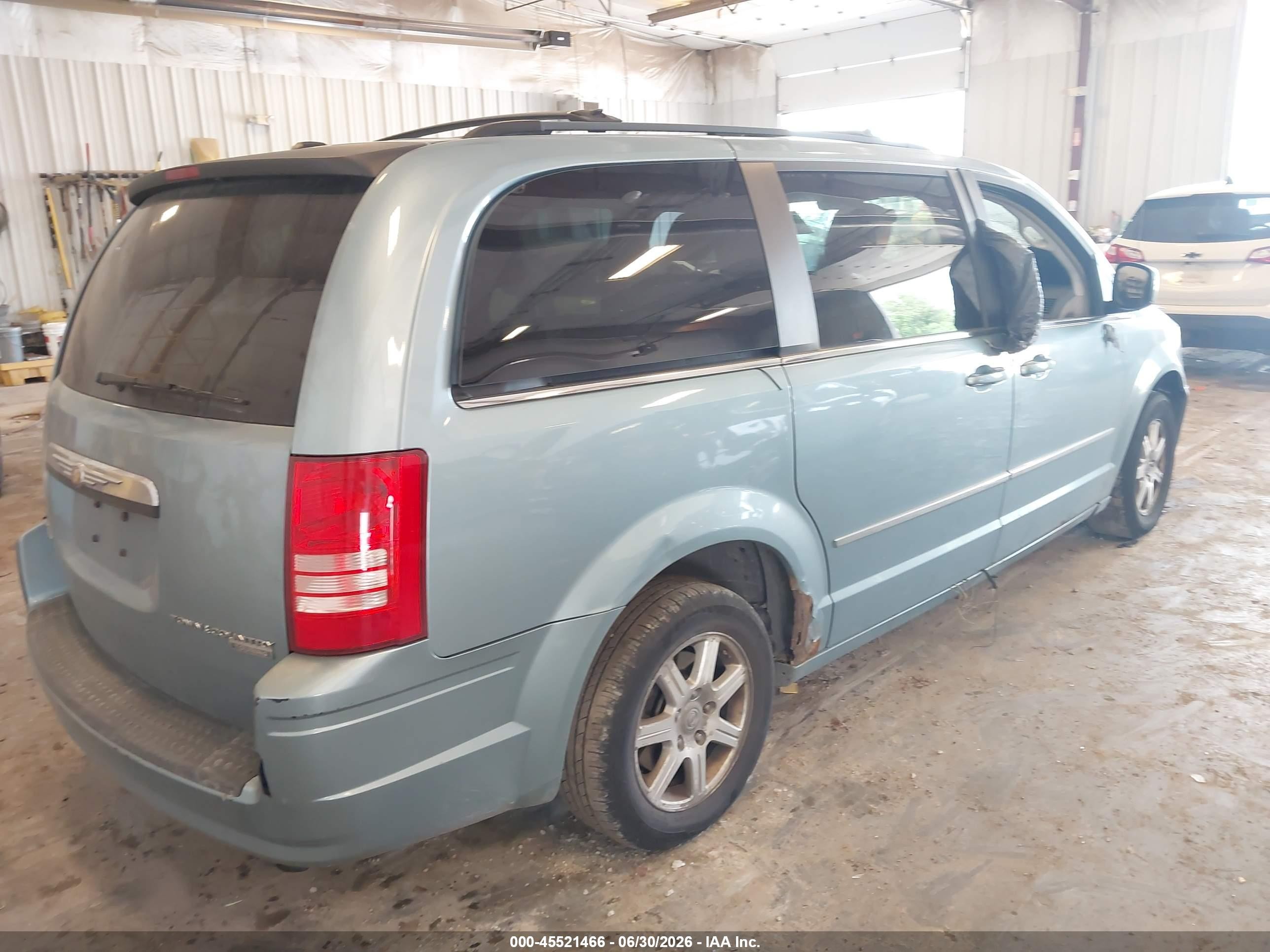 2009 Chrysler Town & Country Touring Blue vin: 2A8HR54179R558139