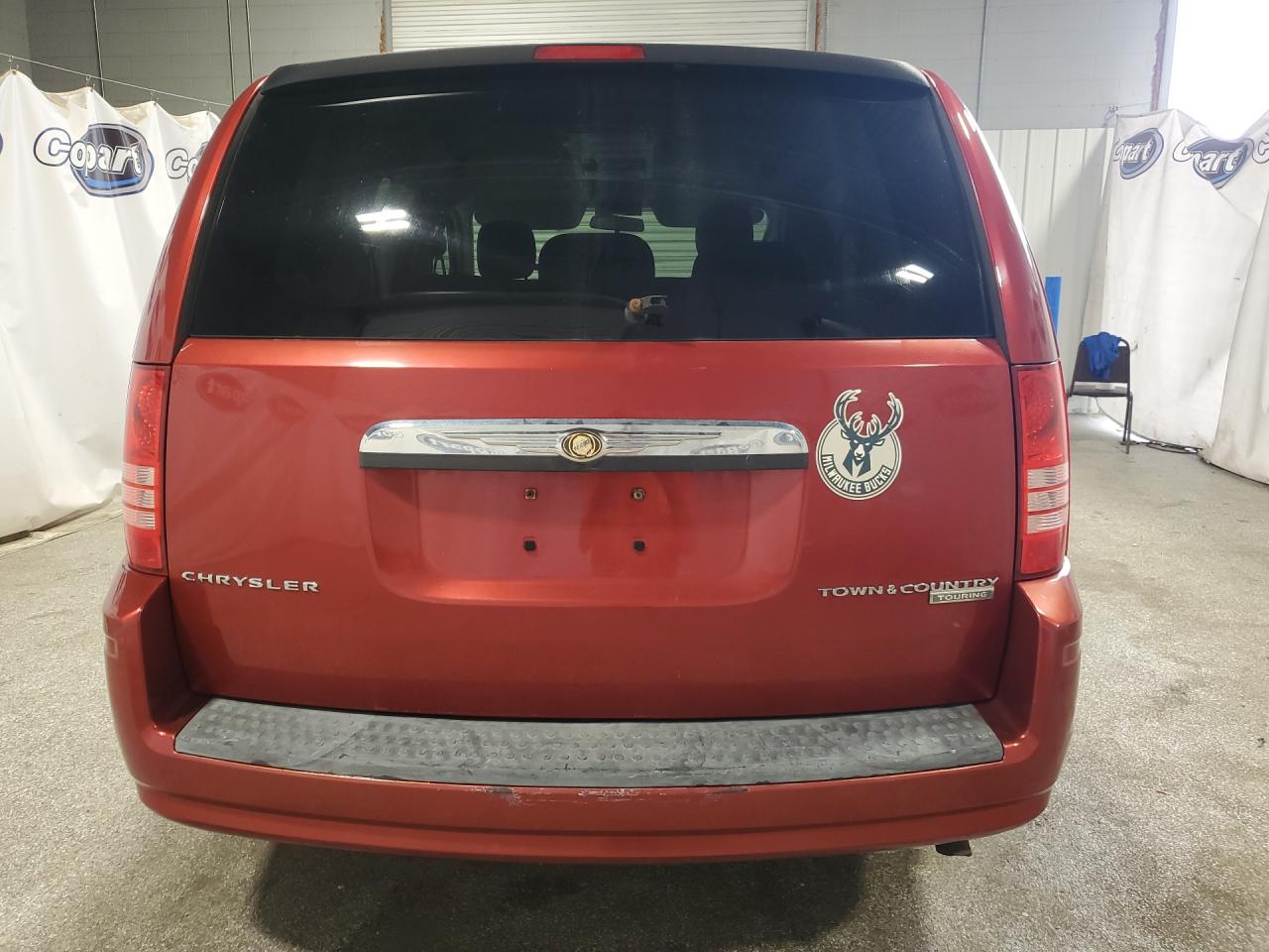 2009 Chrysler Town & Country Touring Red vin: 2A8HR541X9R547779 Damage: Lift Gate, De-Identify, Removal Required