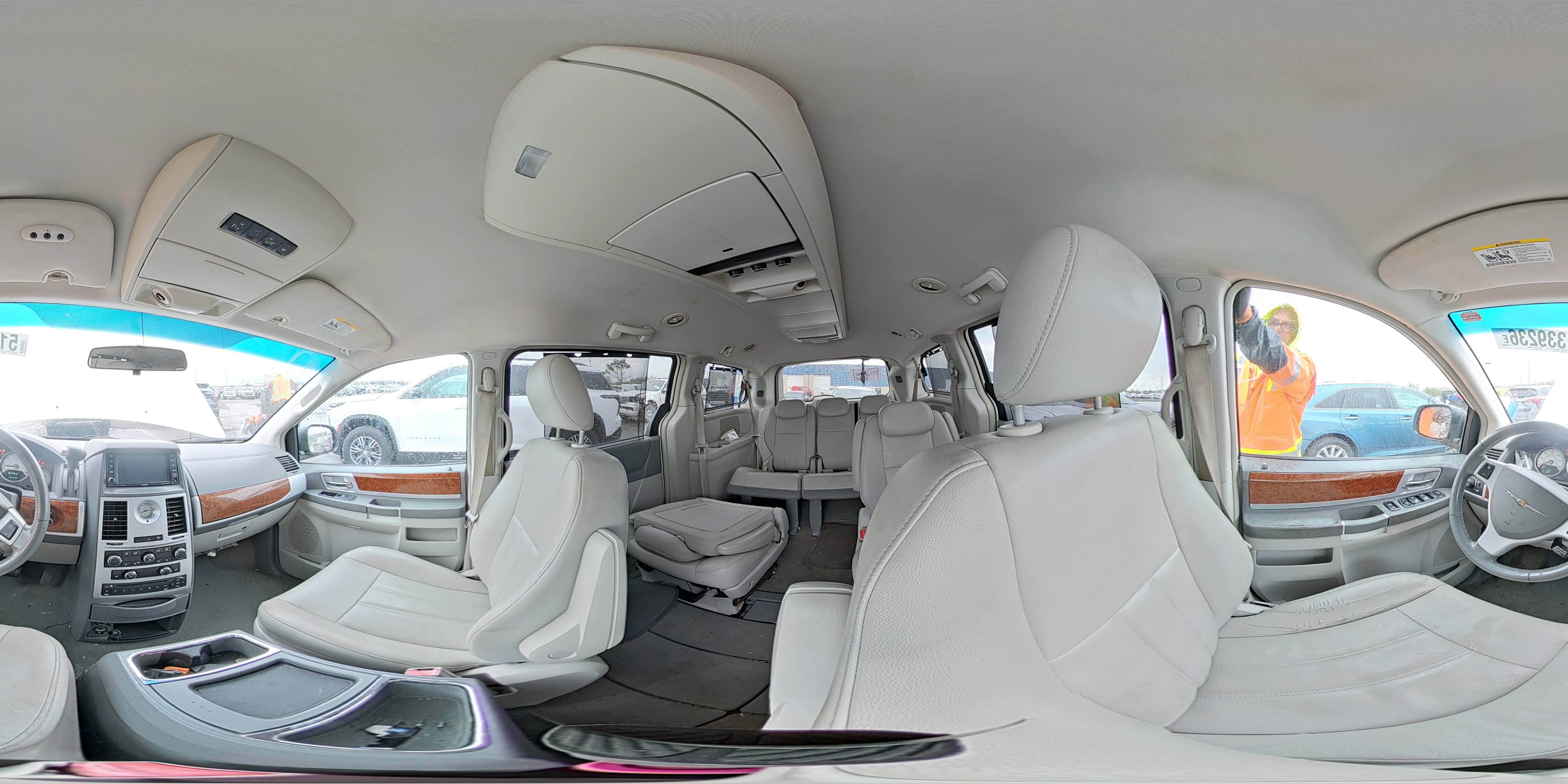 2009 Chrysler Town & Country Touring White vin: 2A8HR541X9R594584