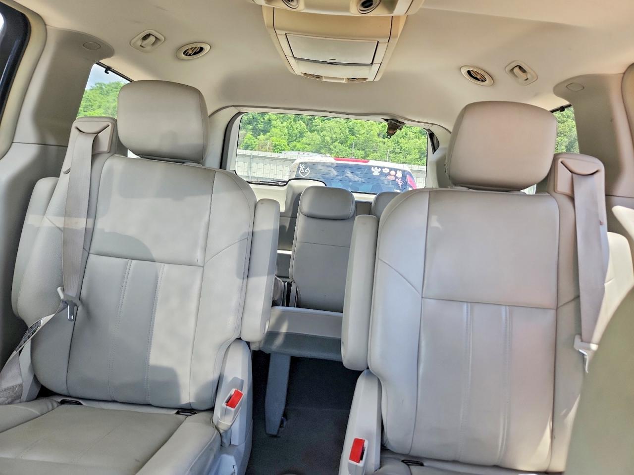 2008 Chrysler Town & Country Touring Blue vin: 2A8HR54P08R684331
