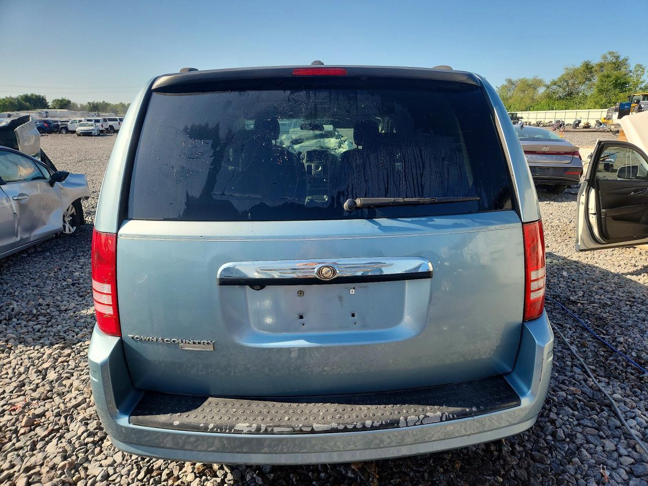 2008 Chrysler Town & Country Touring Blue vin: 2A8HR54P08R709261