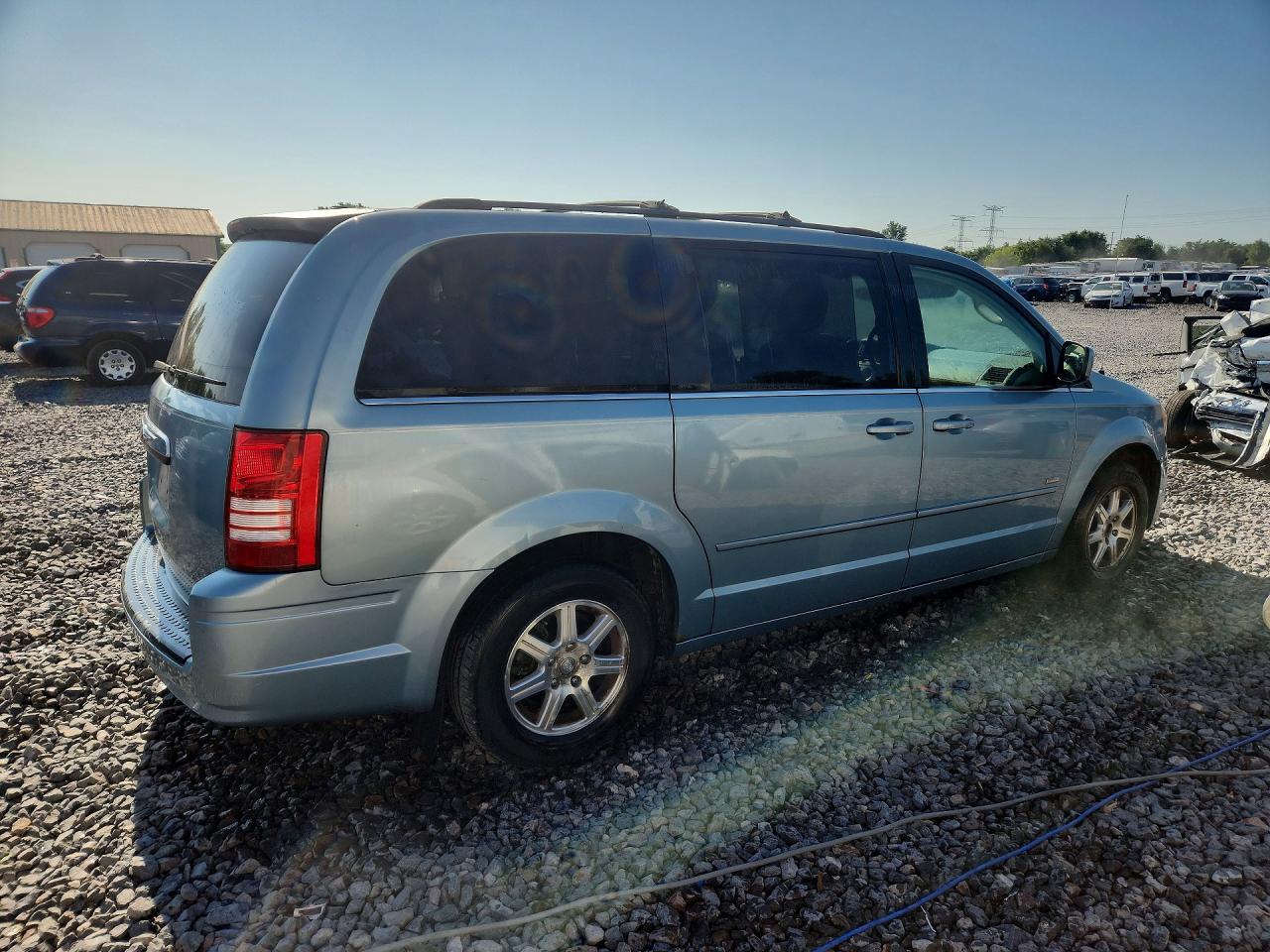 2008 Chrysler Town & Country Touring Blue vin: 2A8HR54P08R709261