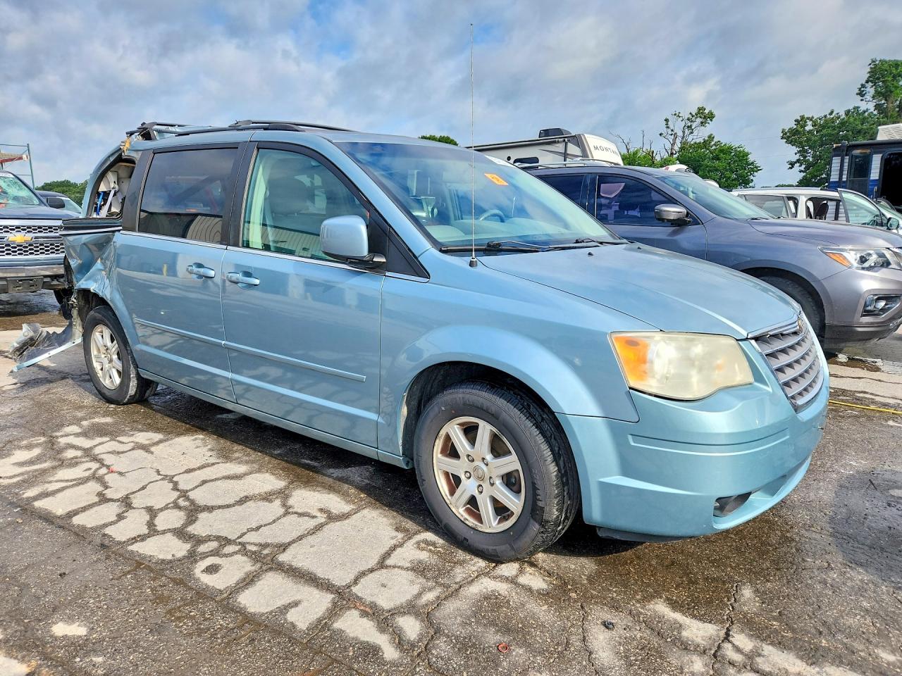 2008 Chrysler Town & Country Touring Blue vin: 2A8HR54P18R127802