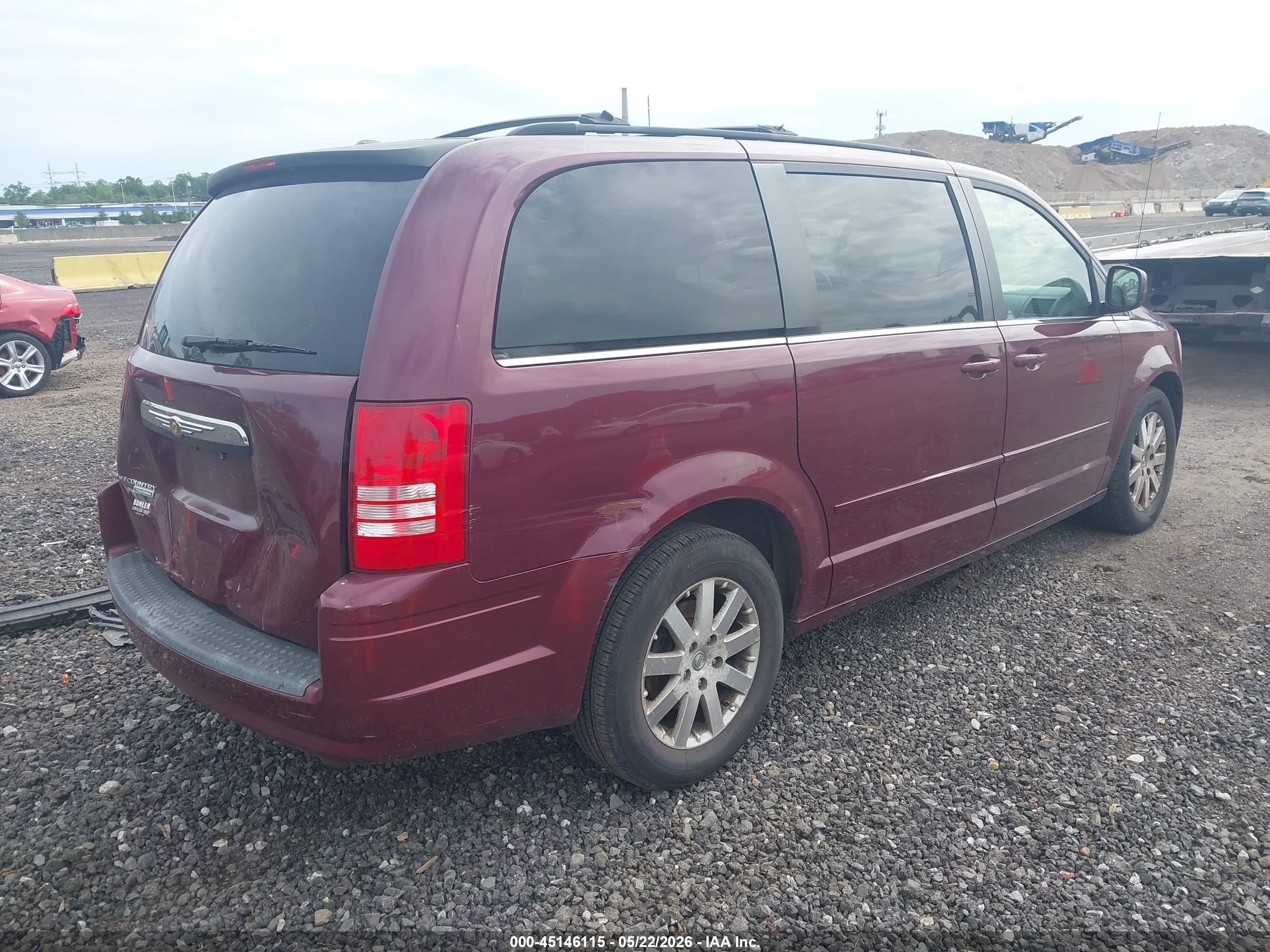 2008 Chrysler Town & Country Touring Бордовый vin: 2A8HR54P28R662458