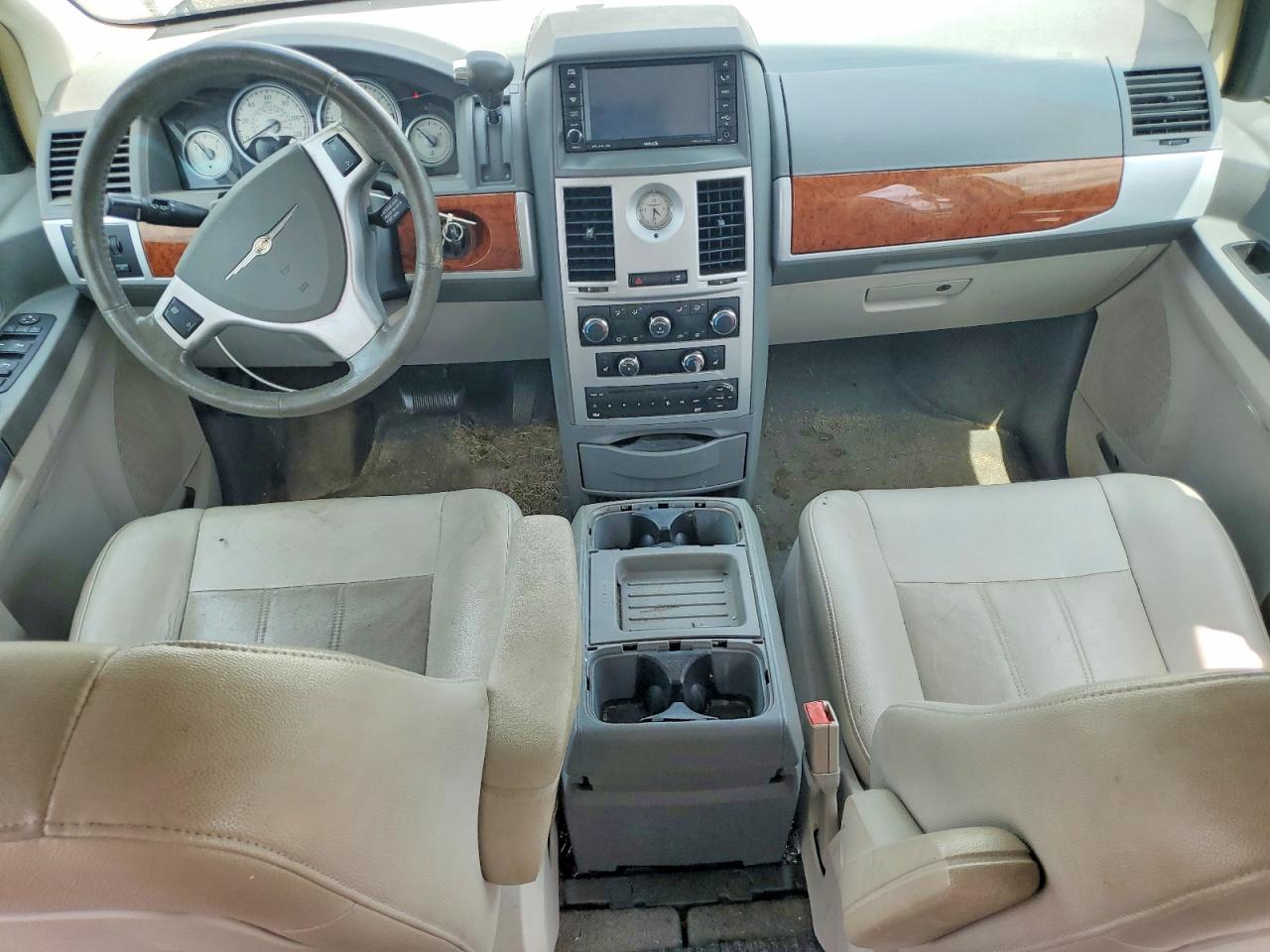 2008 Chrysler Town & Country Touring Silver vin: 2A8HR54P28R714221