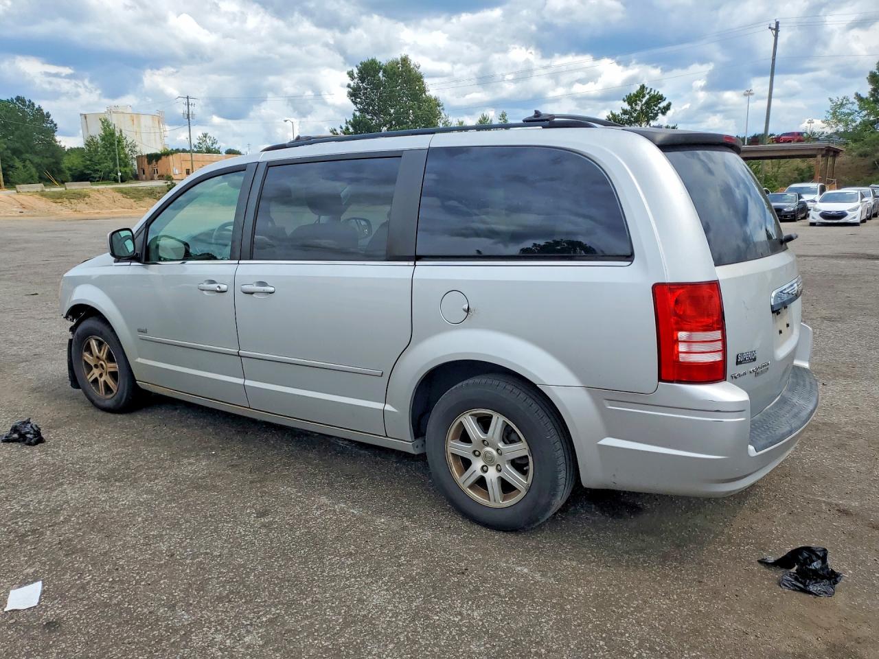 2008 Chrysler Town & Country Touring Silver vin: 2A8HR54P28R714221