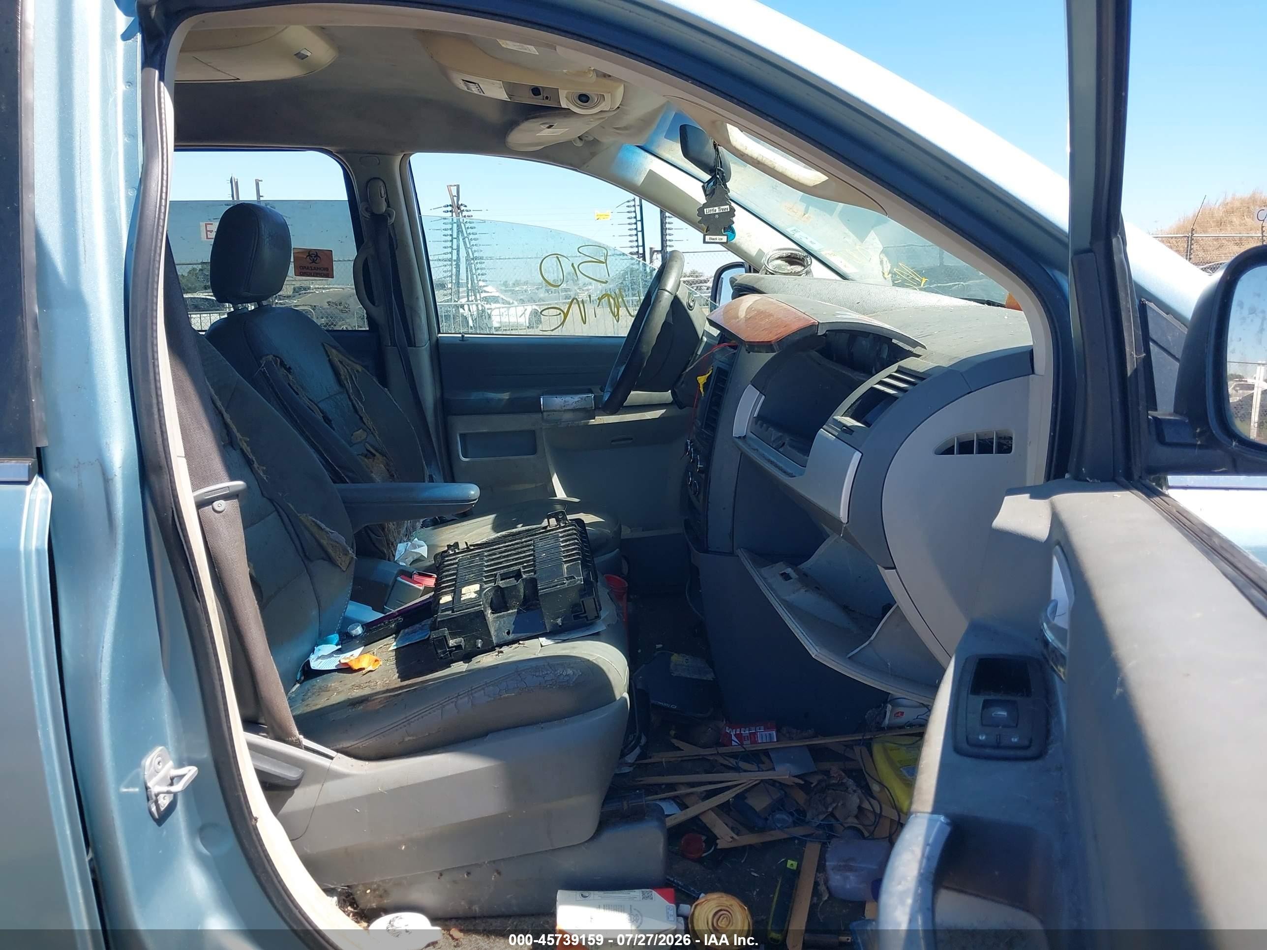 2008 Chrysler Town & Country Touring Blue vin: 2A8HR54P28R759272