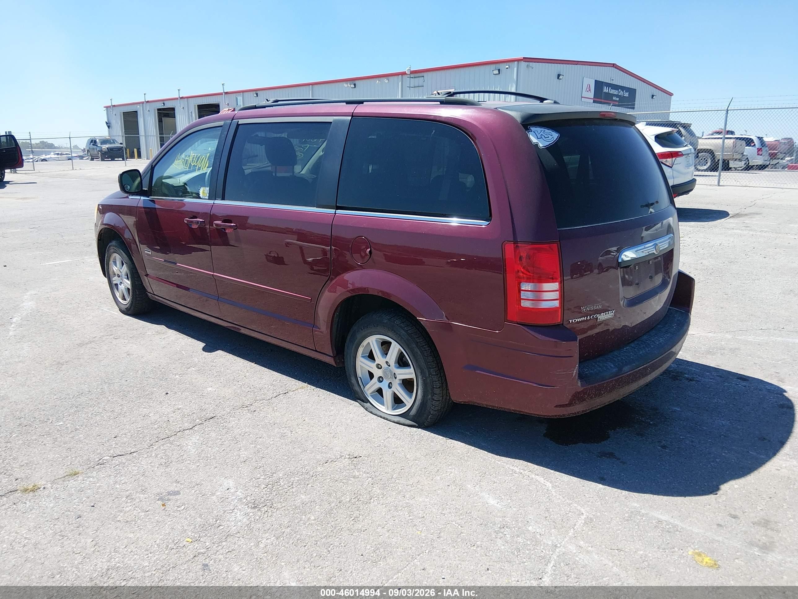 2008 Chrysler Town & Country Touring Purple vin: 2A8HR54P38R717161