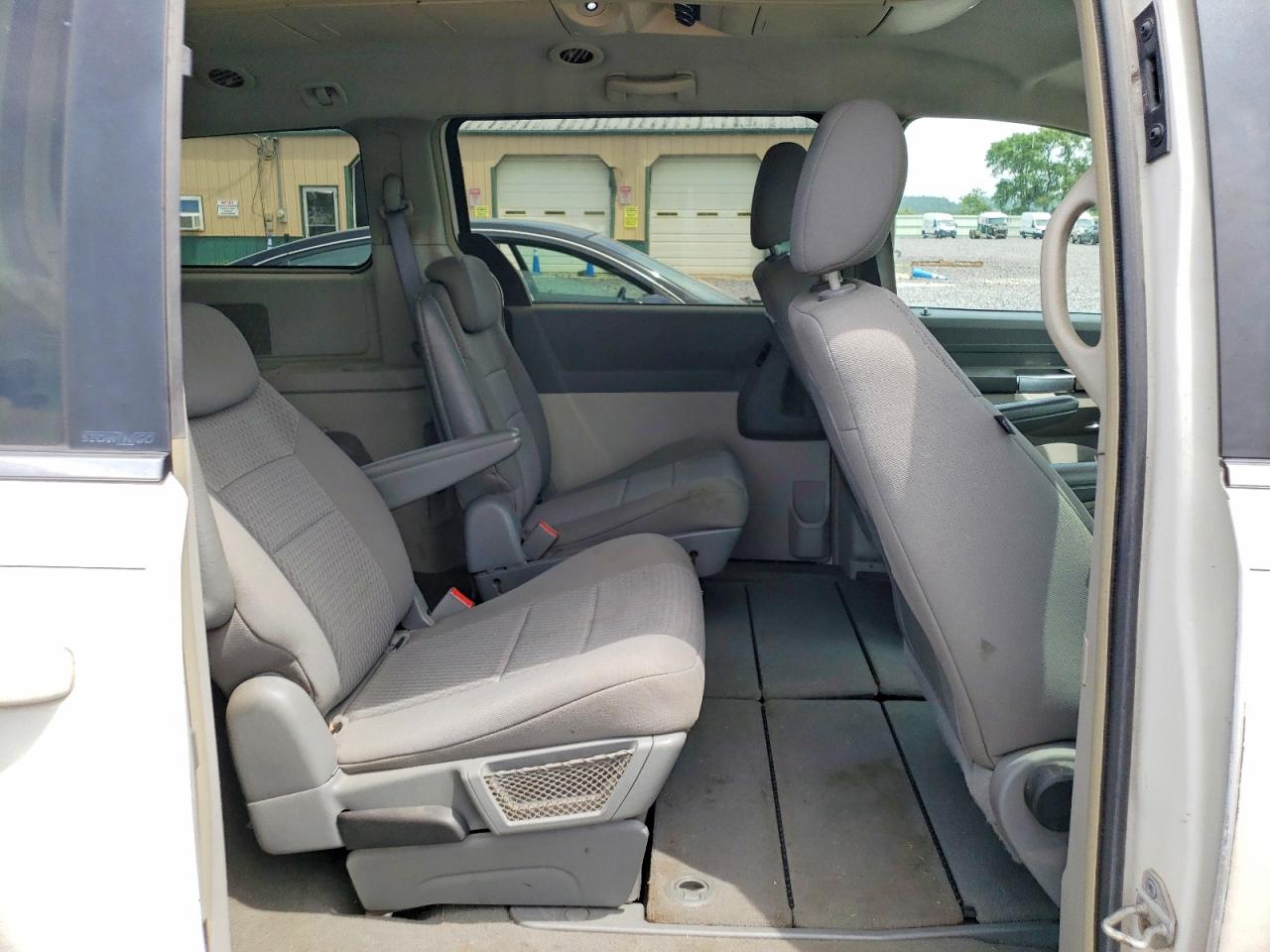 2008 Chrysler Town & Country Touring Белый vin: 2A8HR54P48R652837