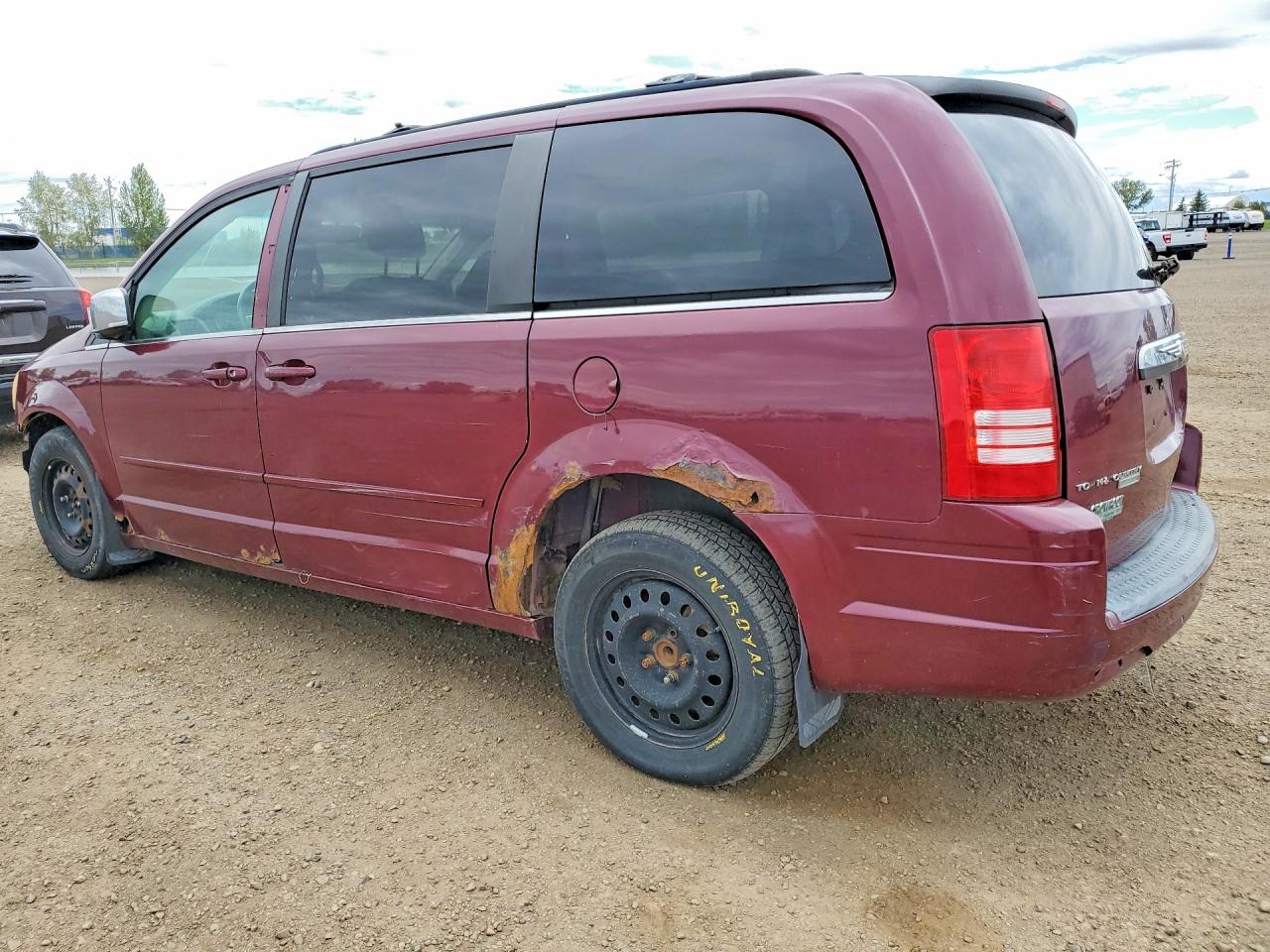 2008 Chrysler Town & Country Touring Бордовый vin: 2A8HR54P48R804602