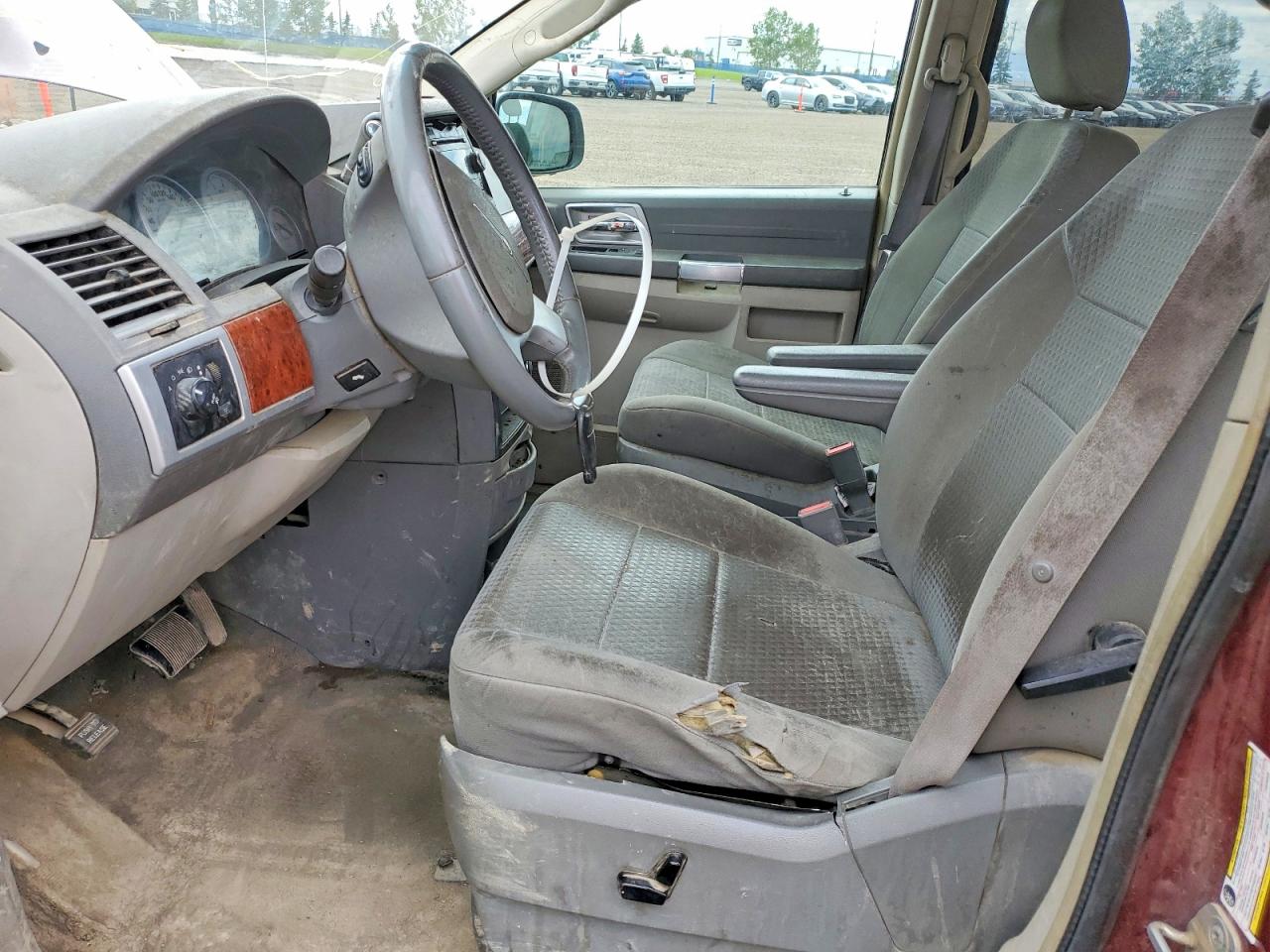 2008 Chrysler Town & Country Touring Бордовый vin: 2A8HR54P48R804602