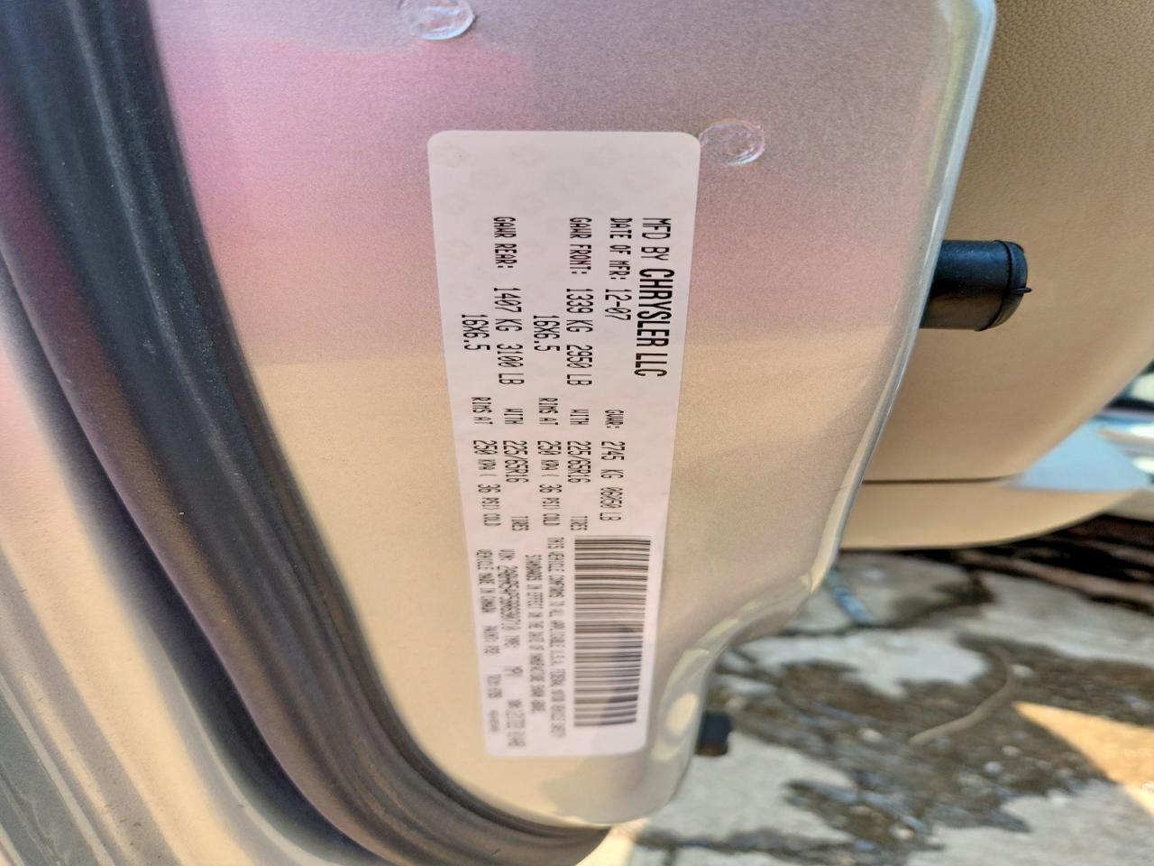 2008 Chrysler Town & Country Touring Silver vin: 2A8HR54P58R690710