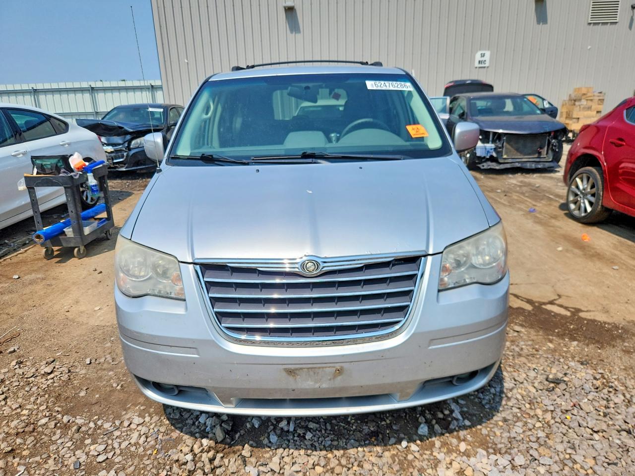 2008 Chrysler Town & Country Touring Silver vin: 2A8HR54P58R690710